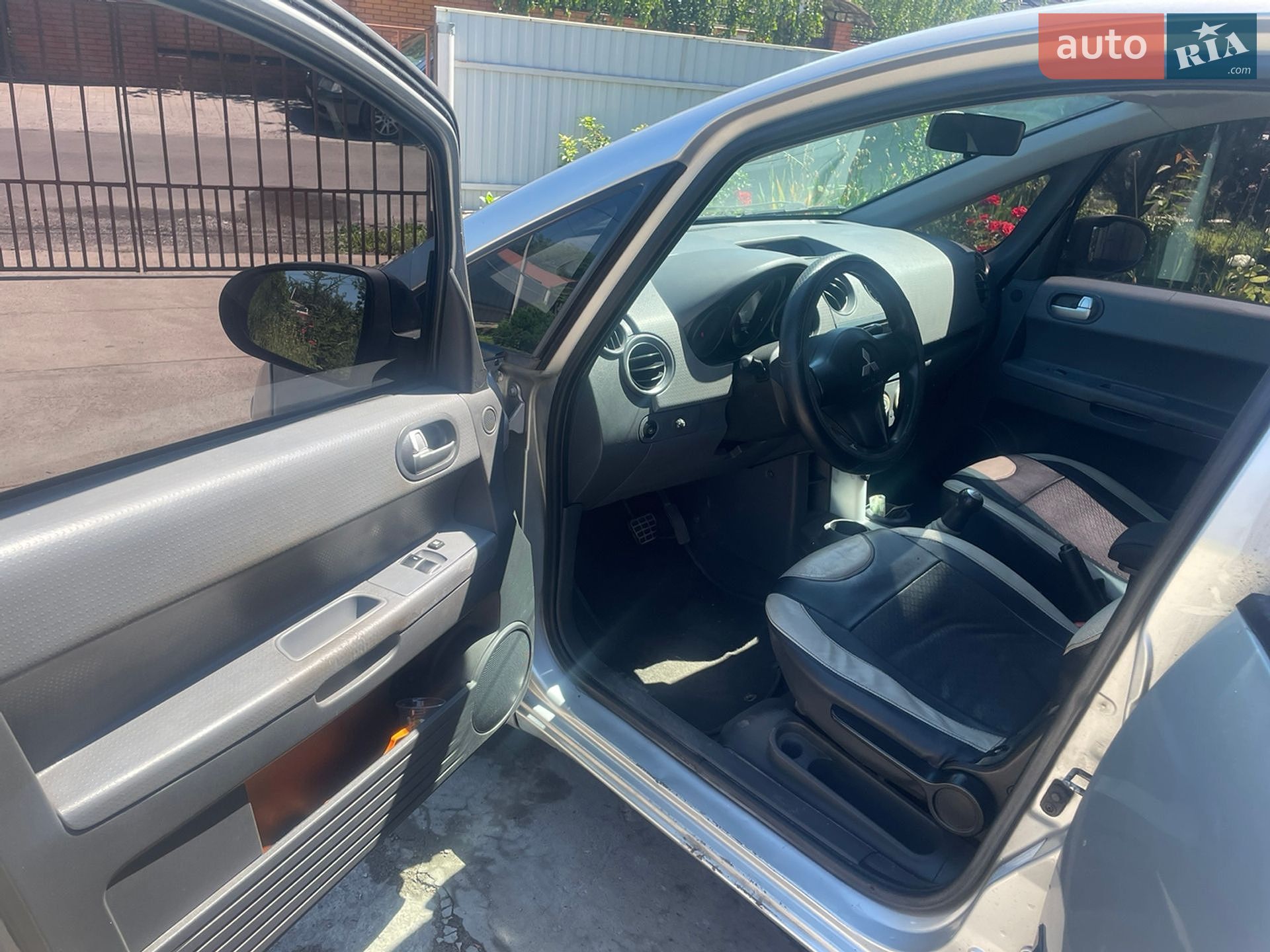 Mitsubishi Colt 2006 VIN XMCXJZ34A7F041407 фото оголошення 6 з 14