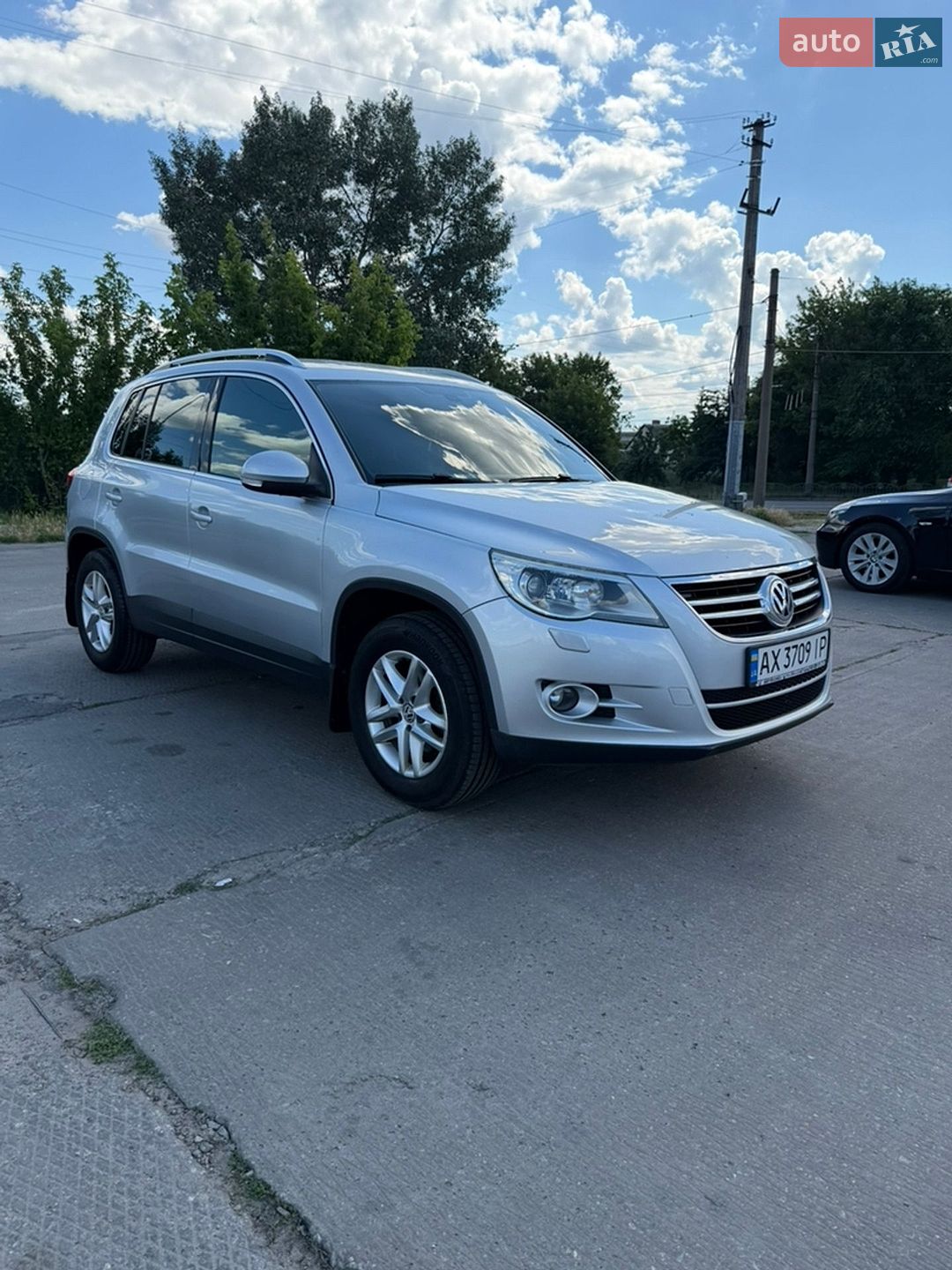Volkswagen Tiguan 2010 VIN WVGZZZ5NZAW515243 фото оголошення 2 з 17