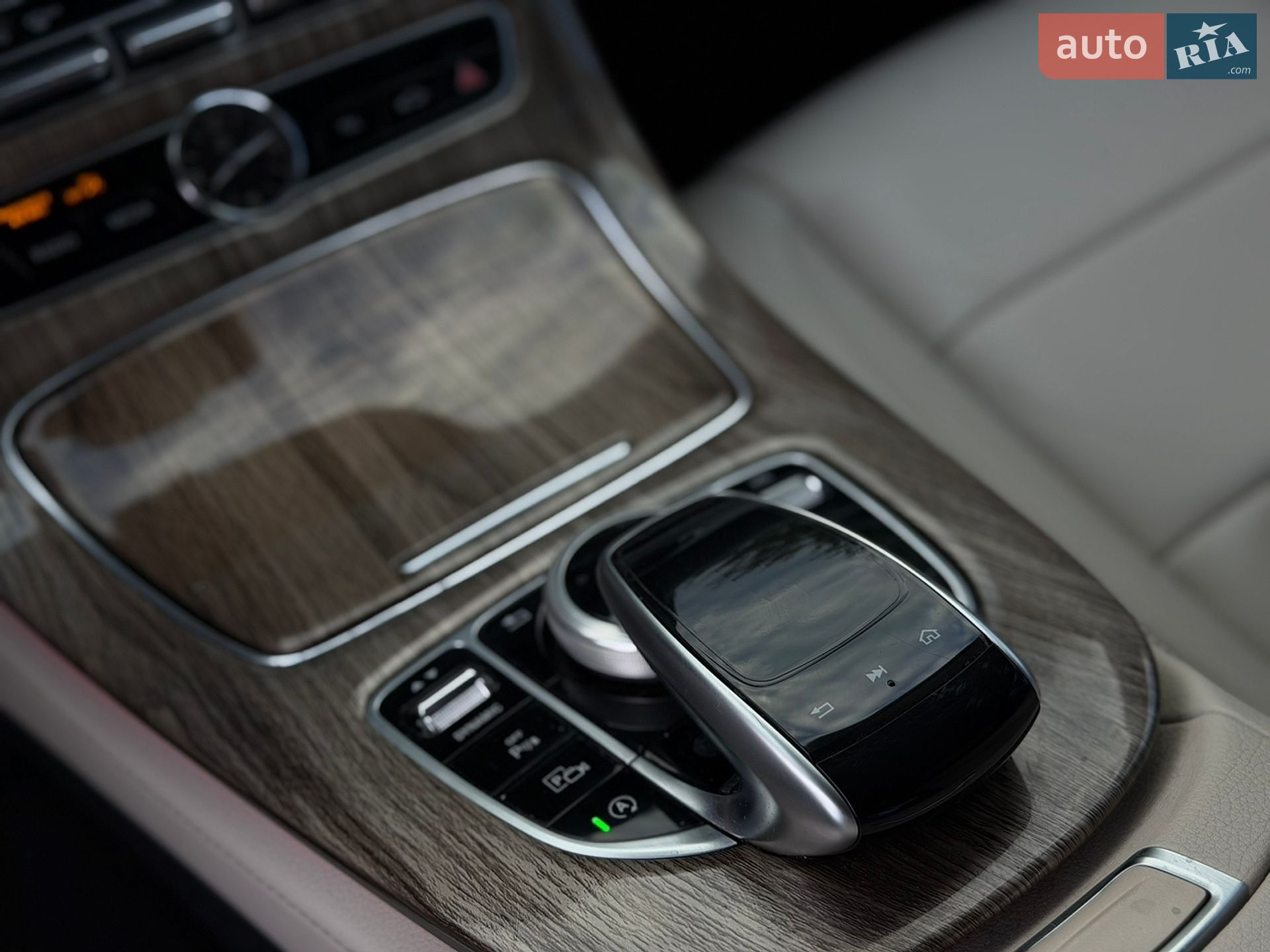 Mercedes-Benz E-Class 2017 VIN WDD2130041A366511 фото оголошення 25 з 40
