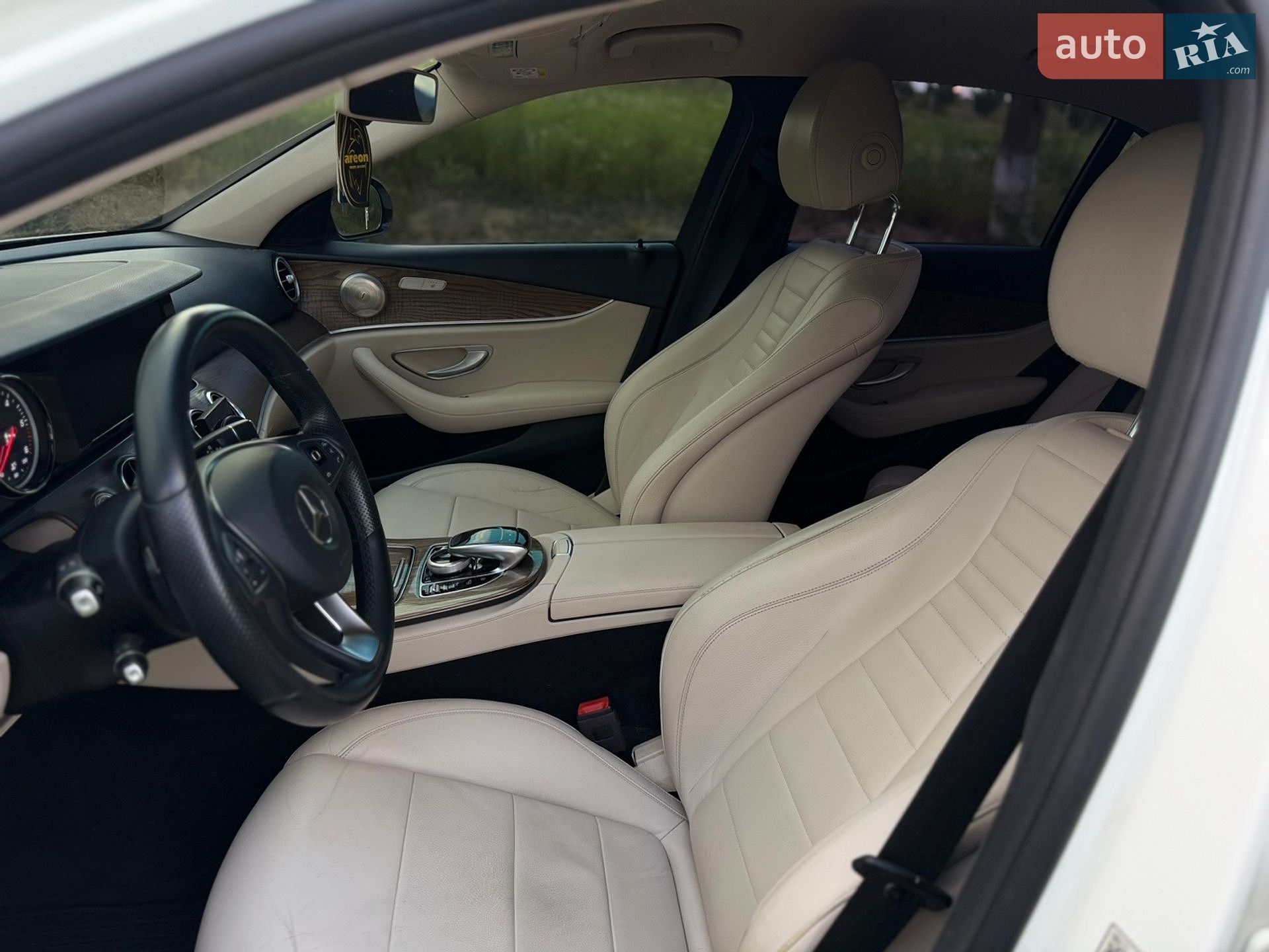 Mercedes-Benz E-Class 2017 VIN WDD2130041A366511 фото оголошення 32 з 40