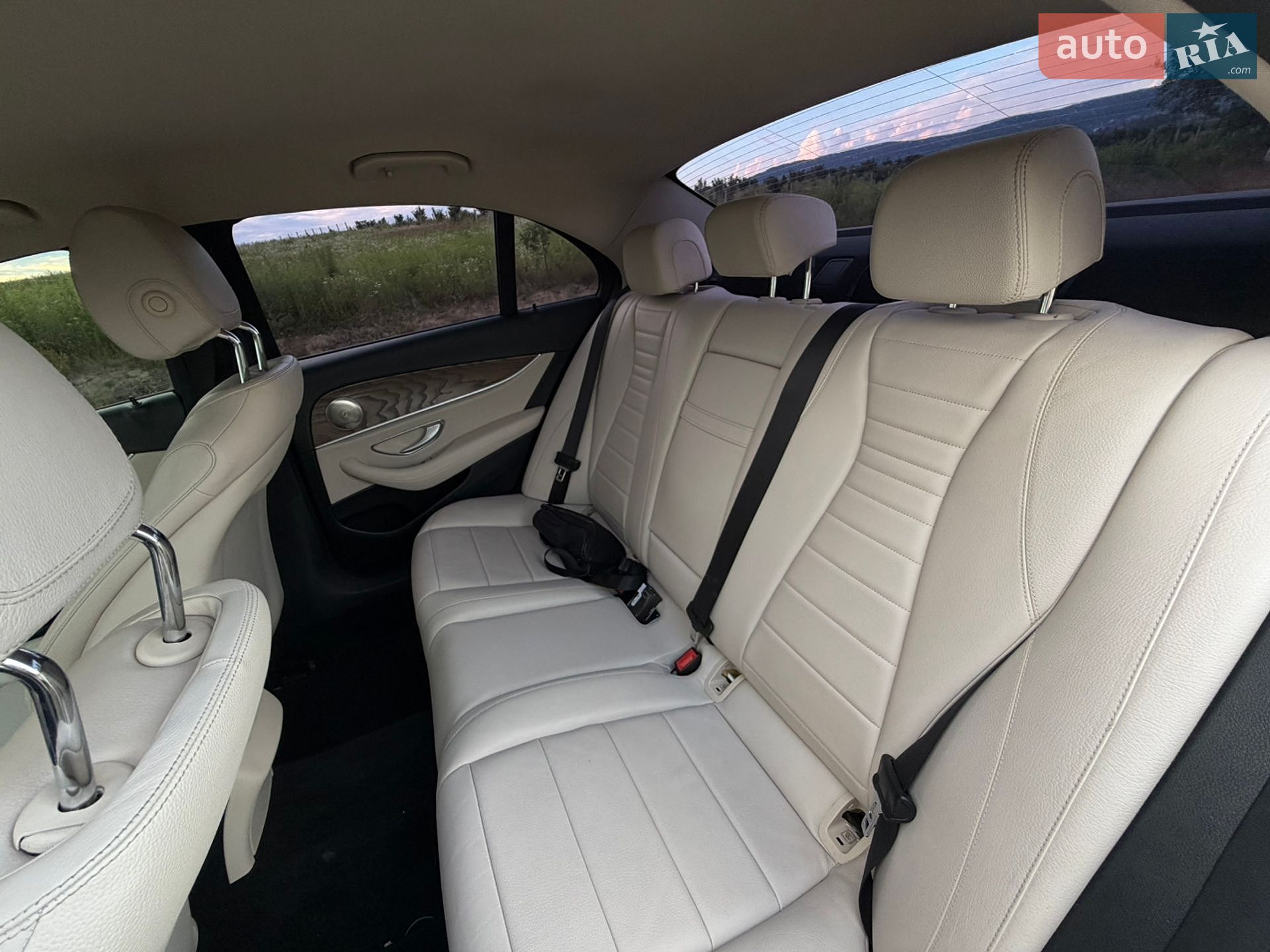 Mercedes-Benz E-Class 2017 VIN WDD2130041A366511 фото оголошення 36 з 40
