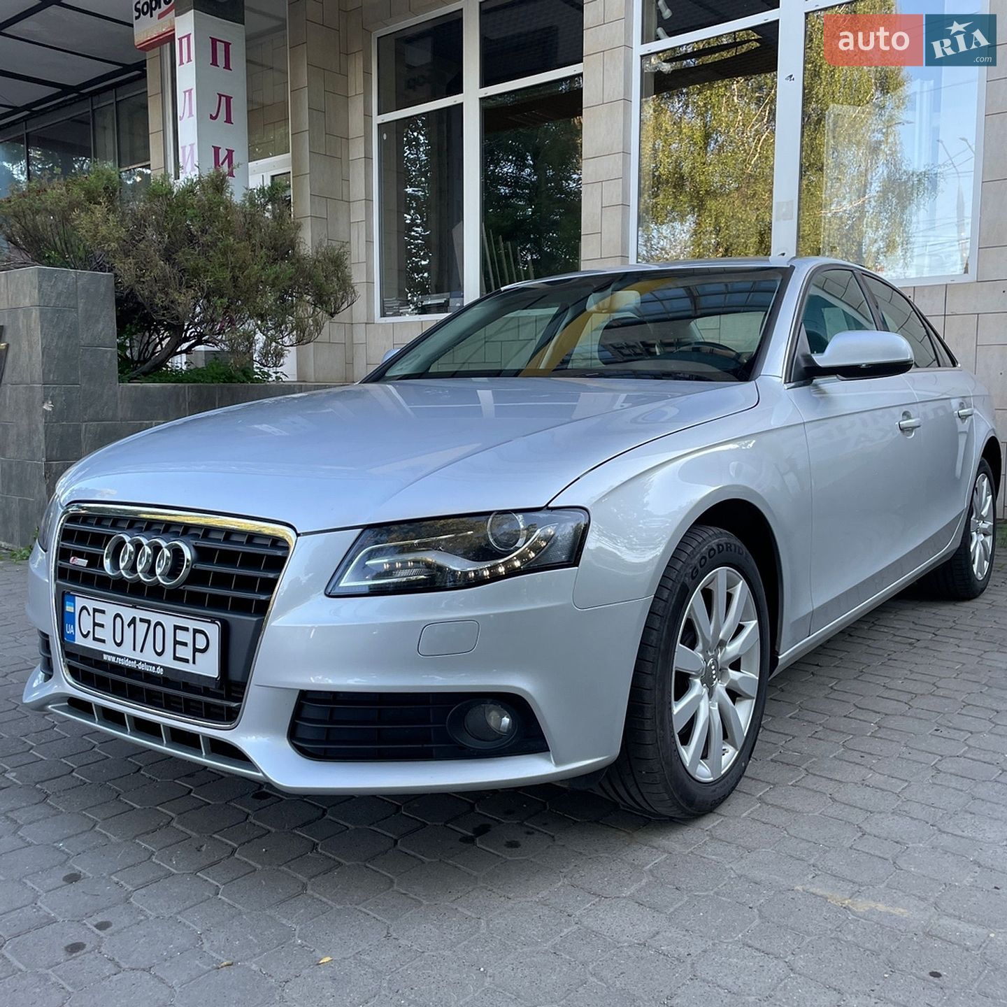 Audi A4 2010 VIN WAUZZZ8K9AN050419 фото оголошення 2 з 17