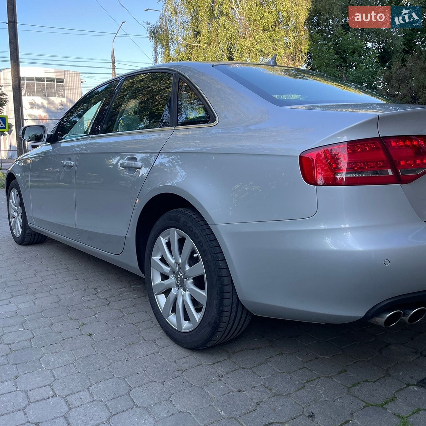 Audi A4 2010 VIN WAUZZZ8K9AN050419 фото оголошення 4 з 17