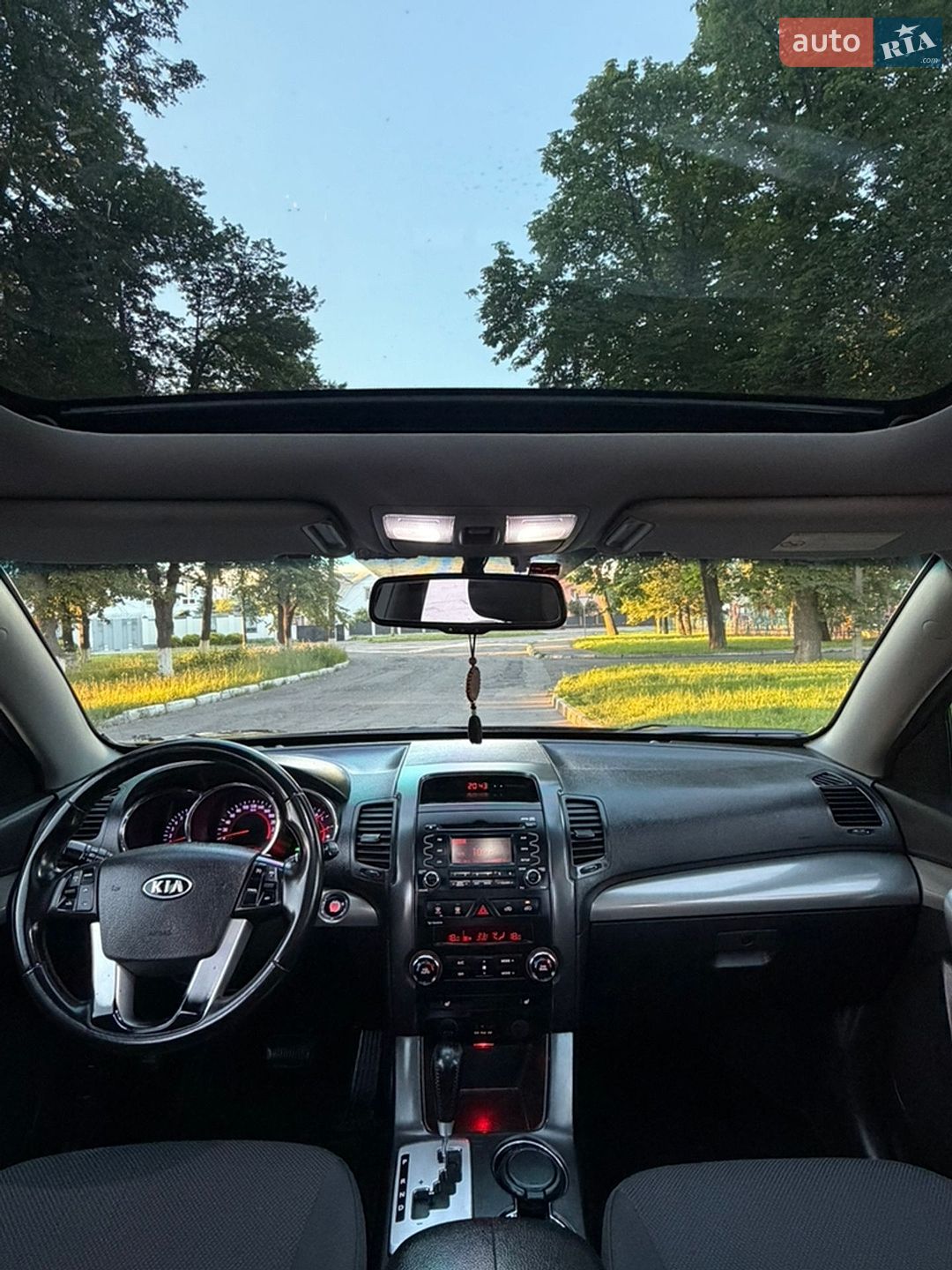 Kia Sorento 2012 VIN KNAKU813DC5341822 фото оголошення 11 з 29