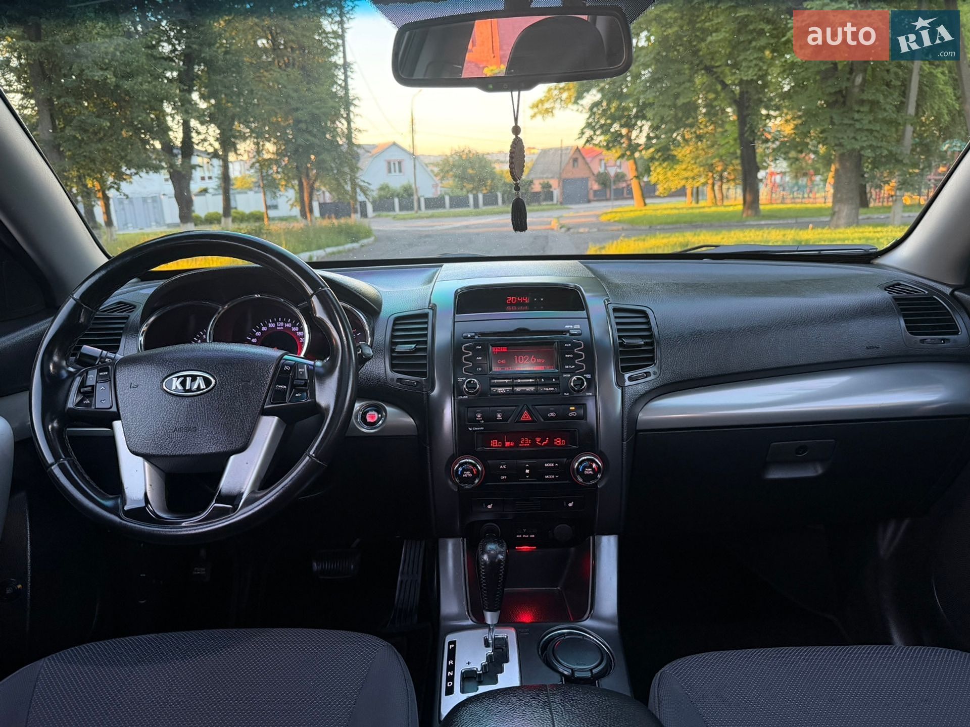 Kia Sorento 2012 VIN KNAKU813DC5341822 фото оголошення 12 з 29