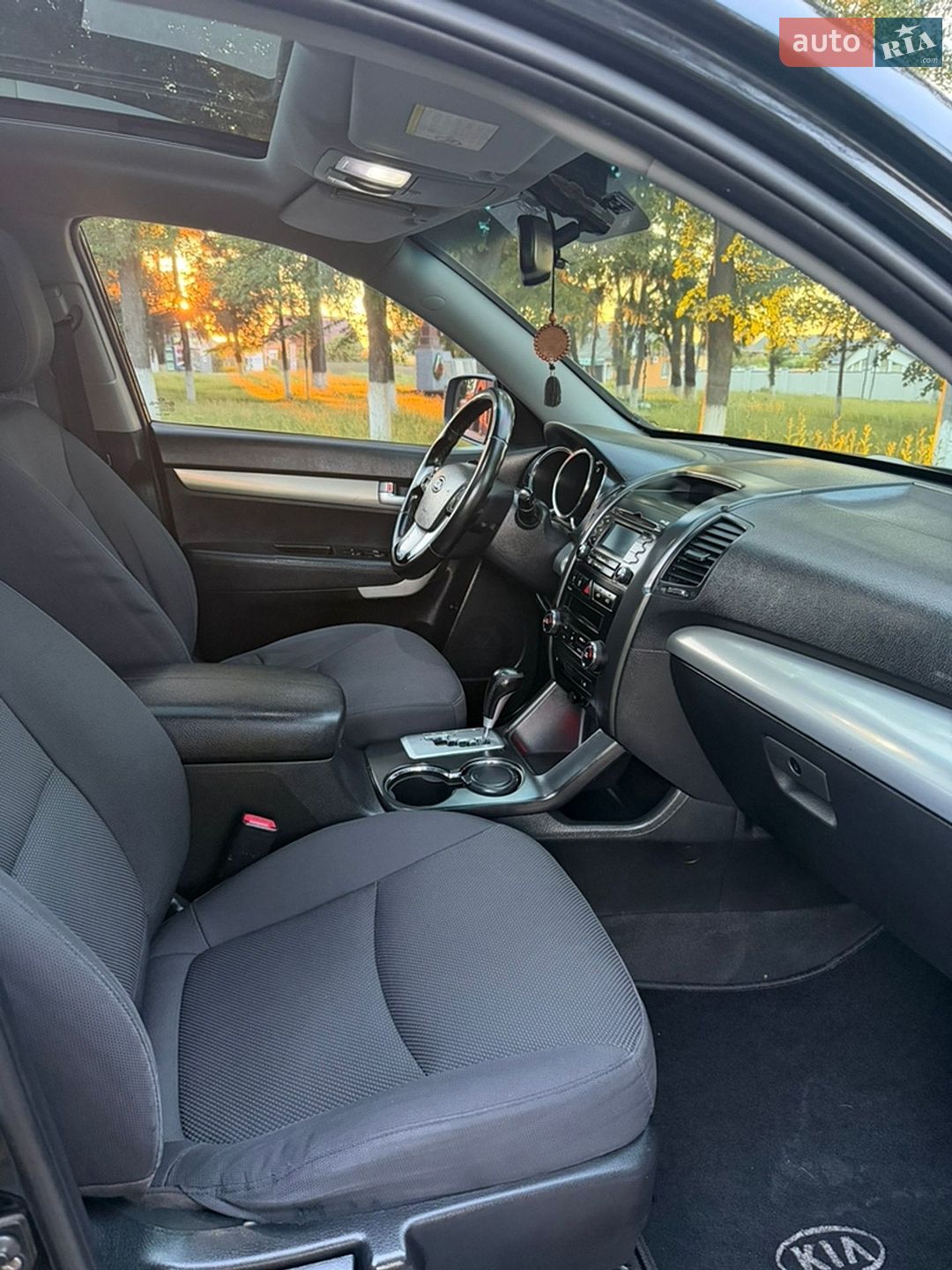 Kia Sorento 2012 VIN KNAKU813DC5341822 фото оголошення 15 з 29