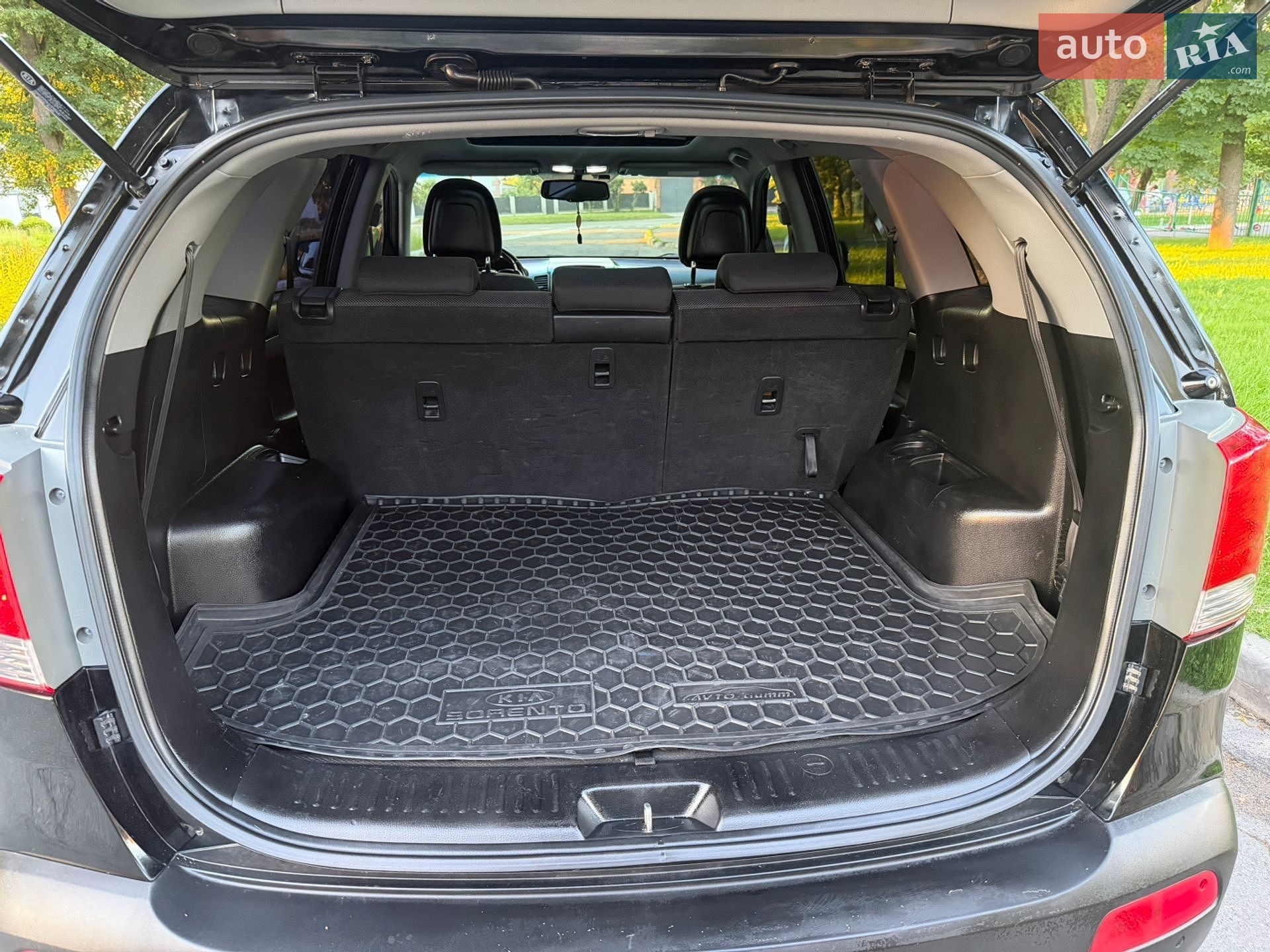 Kia Sorento 2012 VIN KNAKU813DC5341822 фото оголошення 16 з 29