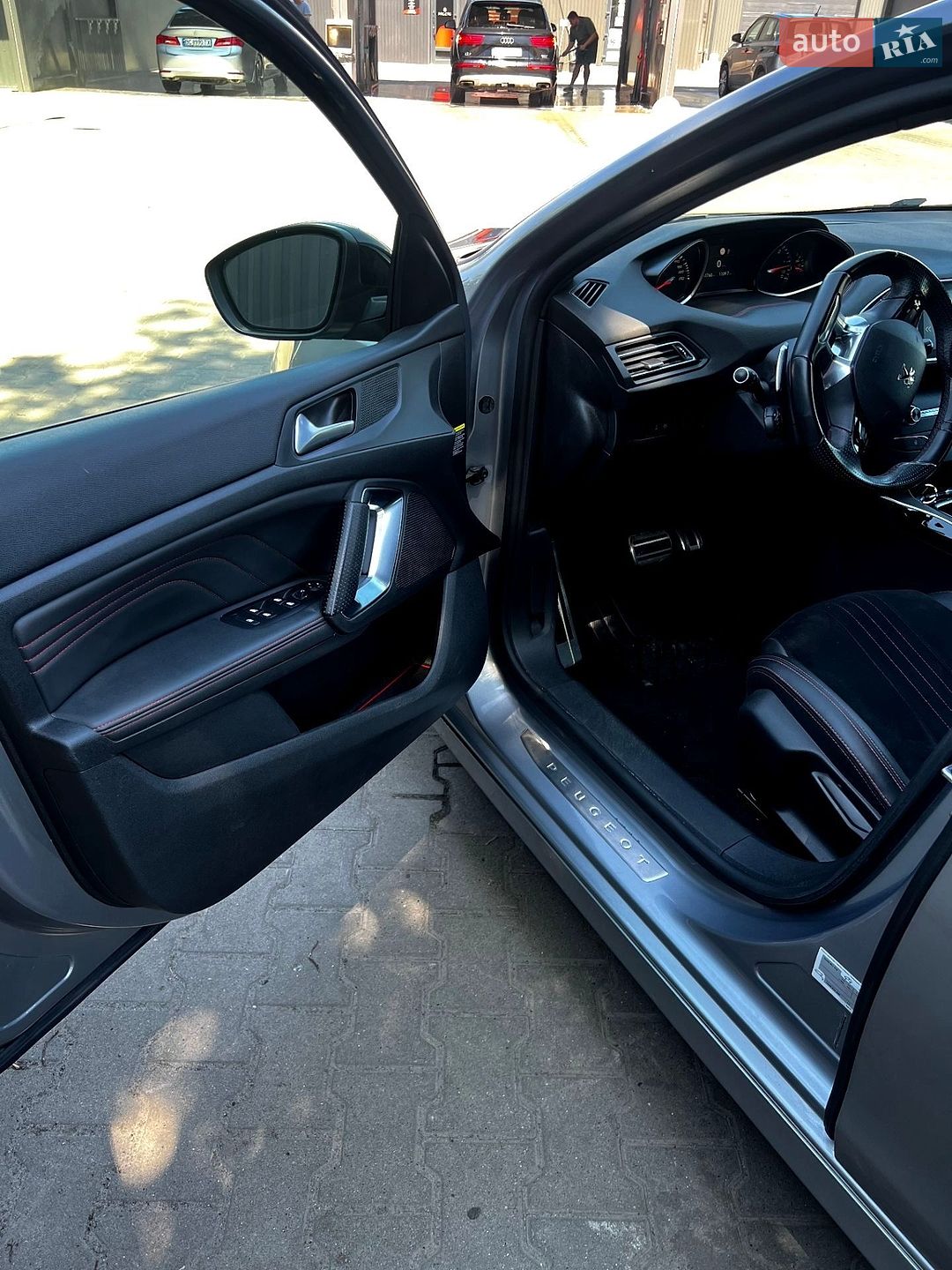 Peugeot 308 2018 VIN VF3LCYHZRJS267570 фото оголошення 2 з 17