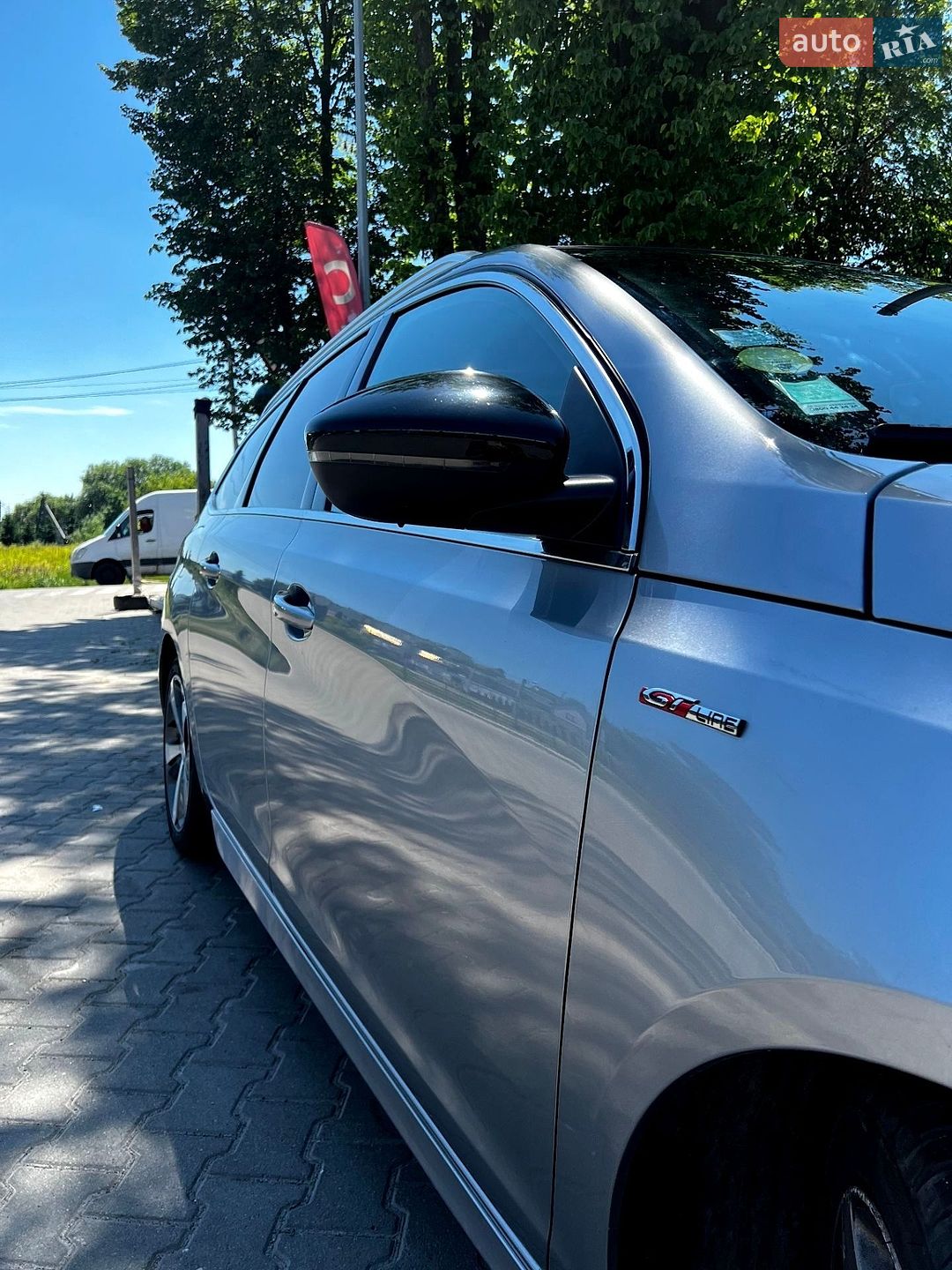 Peugeot 308 2018 VIN VF3LCYHZRJS267570 фото оголошення 4 з 17