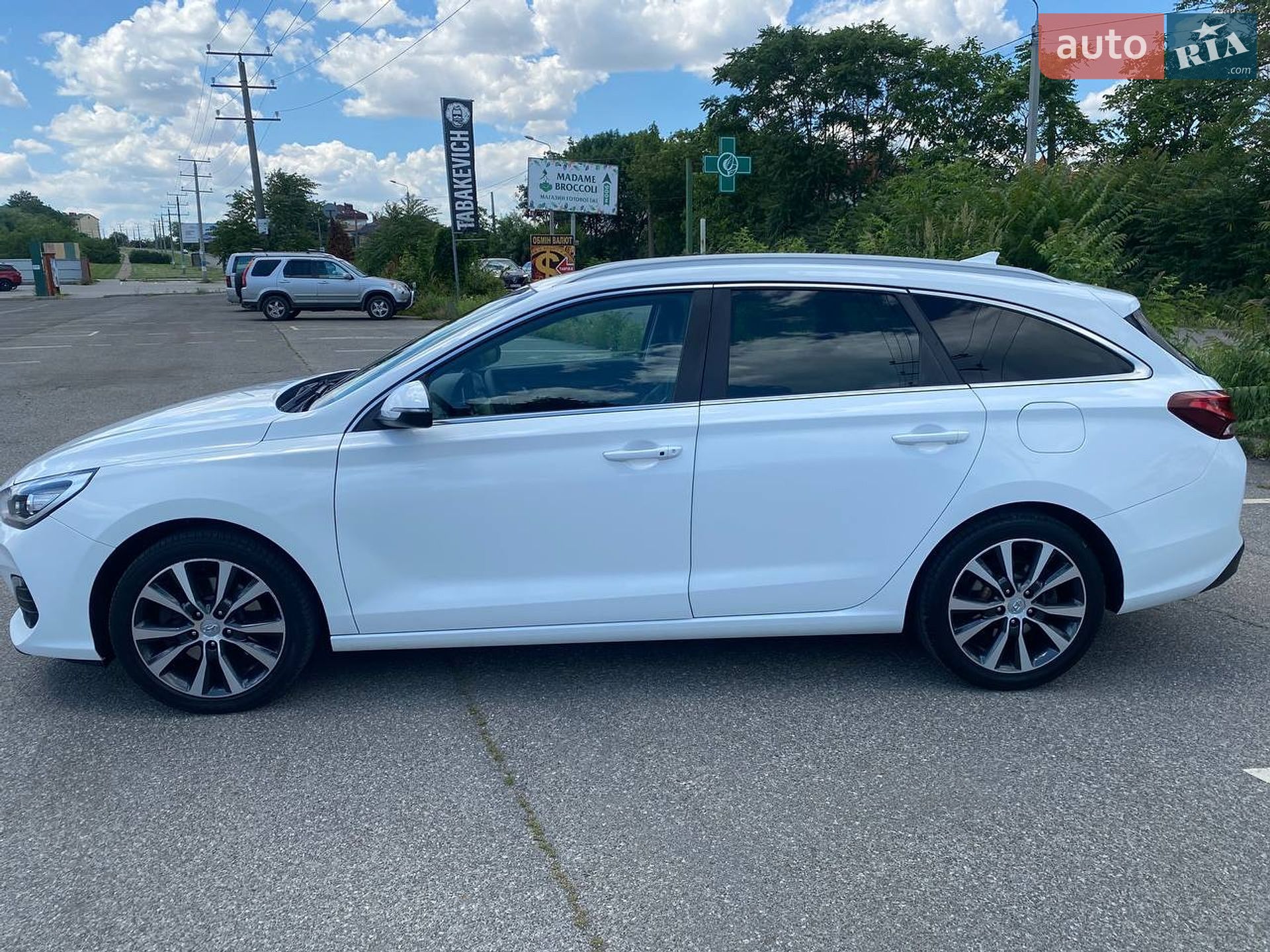 Hyundai i30 2019 VIN TMAH3813GLJ055364 фото оголошення 3 з 11