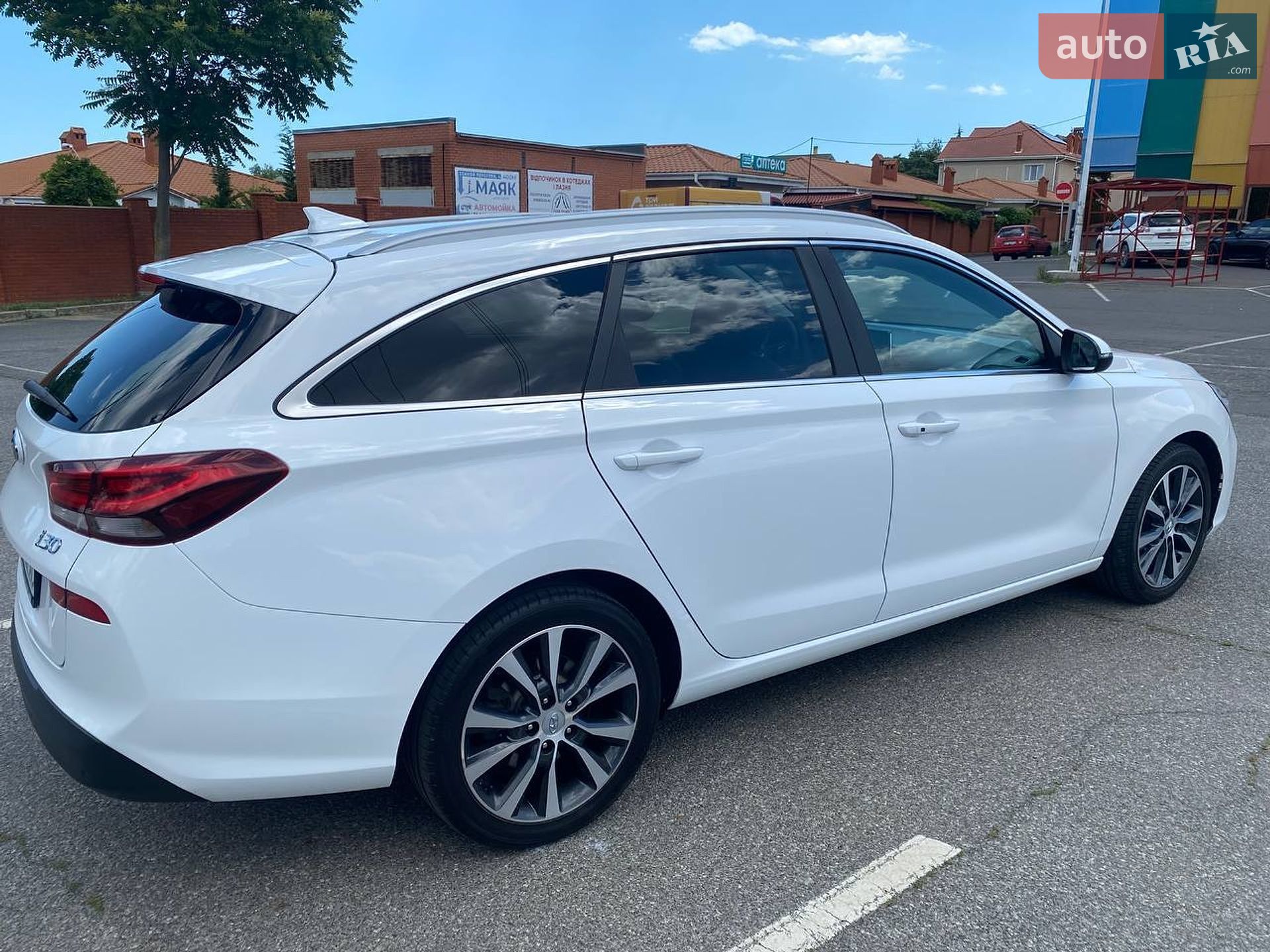 Hyundai i30 2019 VIN TMAH3813GLJ055364 фото оголошення 4 з 11