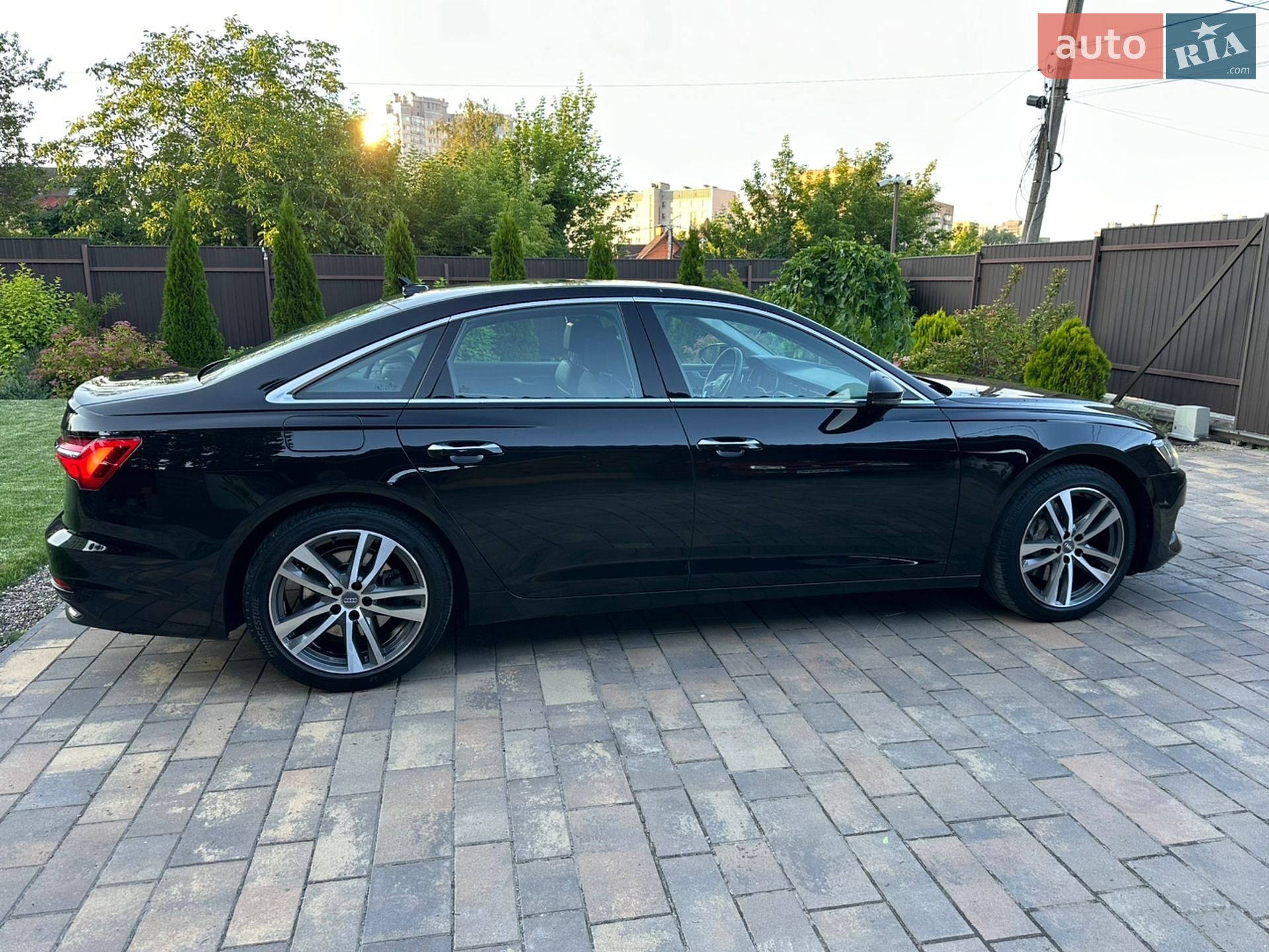Audi A6 2018 VIN WAUZZZF26KN004678 фото оголошення 16 з 133