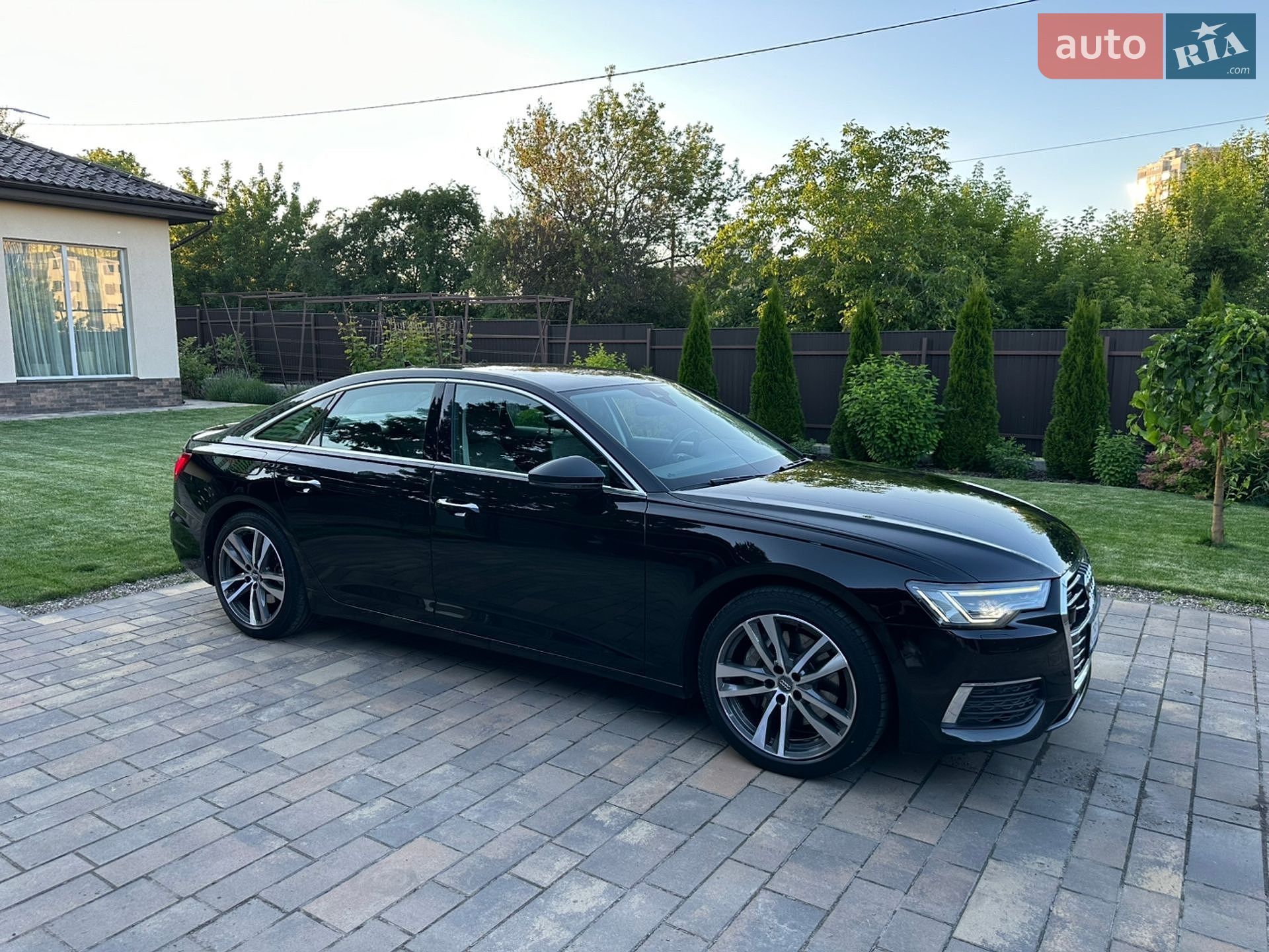 Audi A6 2018 VIN WAUZZZF26KN004678 фото оголошення 17 з 133