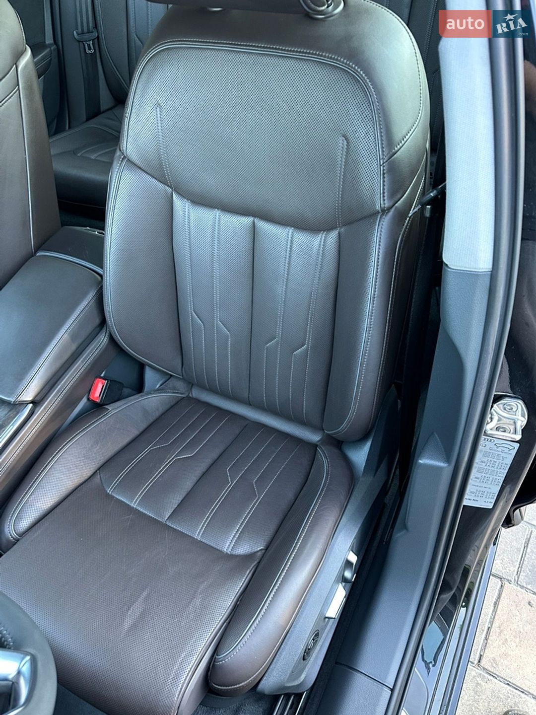 Audi A6 2018 VIN WAUZZZF26KN004678 фото оголошення 28 з 133