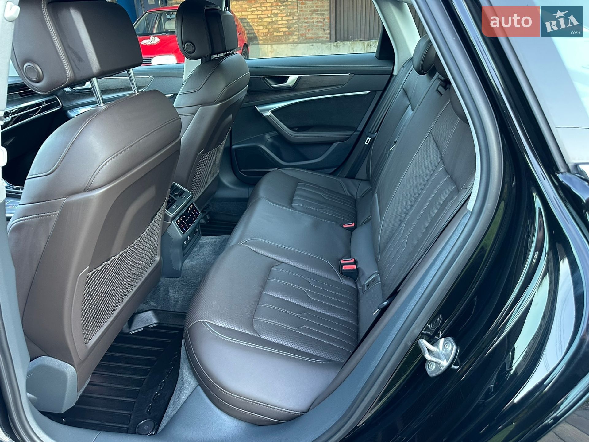 Audi A6 2018 VIN WAUZZZF26KN004678 фото оголошення 30 з 133