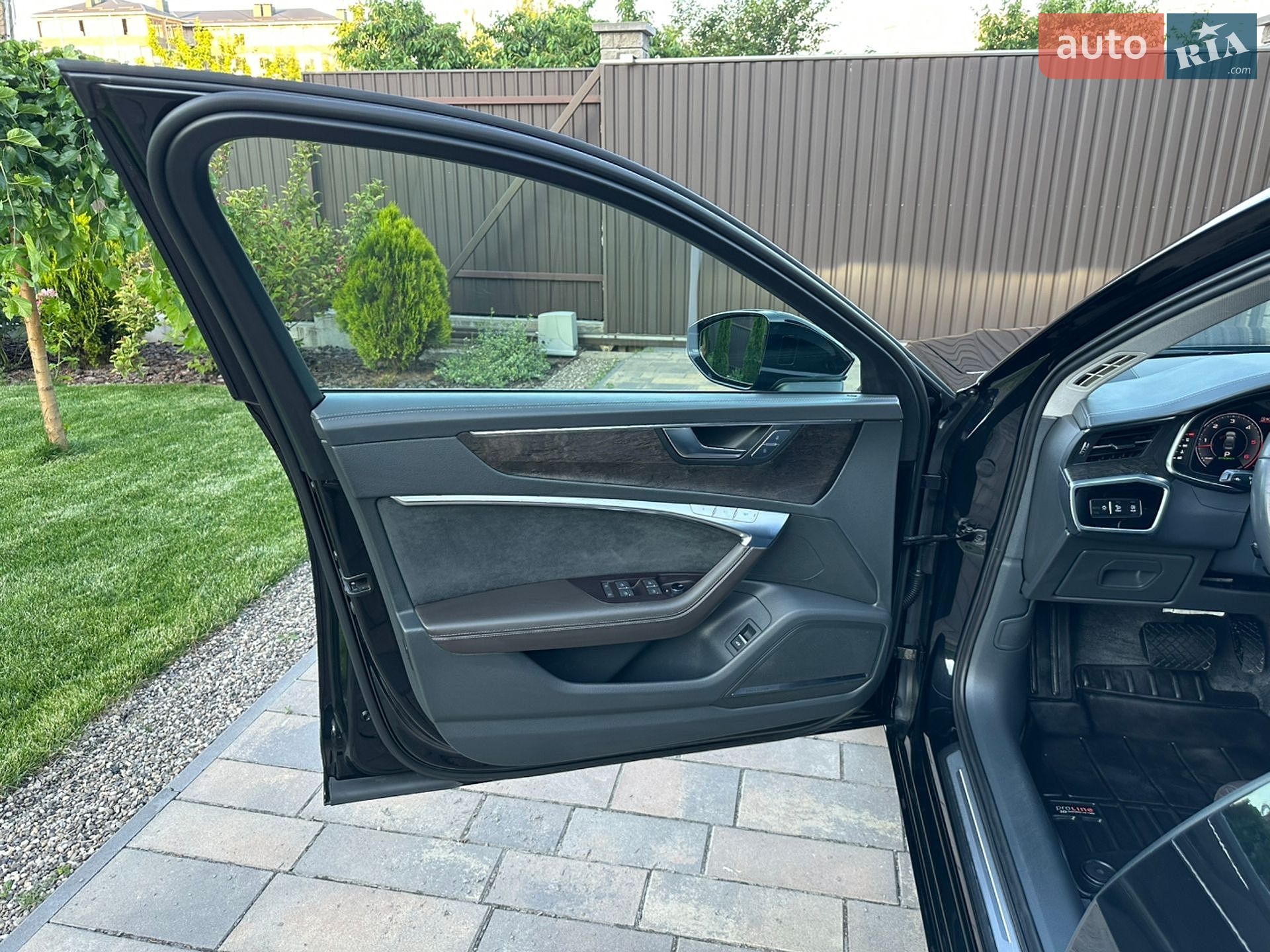 Audi A6 2018 VIN WAUZZZF26KN004678 фото оголошення 34 з 133
