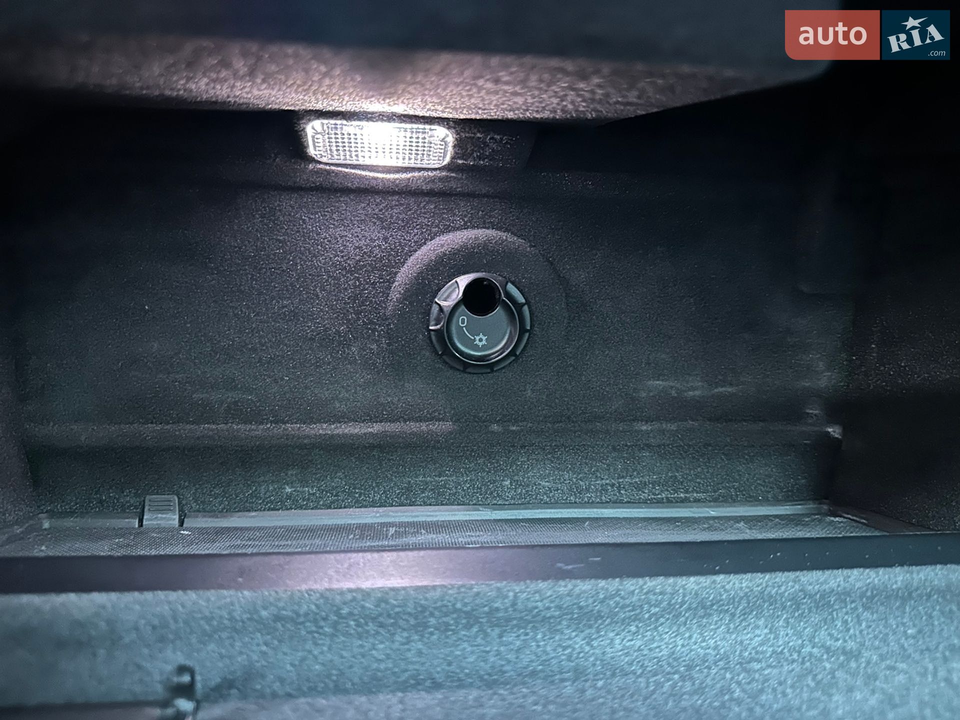Audi A6 2018 VIN WAUZZZF26KN004678 фото оголошення 47 з 133