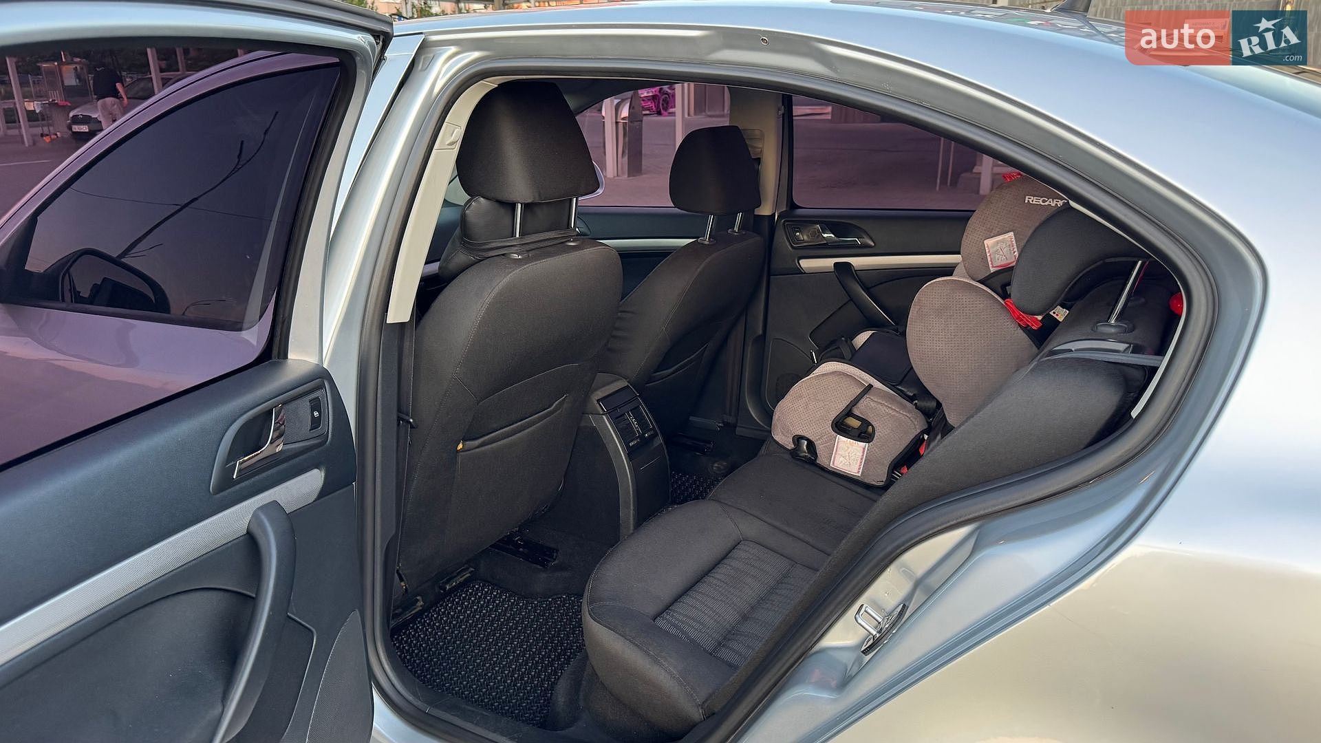 Skoda Octavia 2011 VIN TMBBT61Z3B8026726 фото оголошення 23 з 38