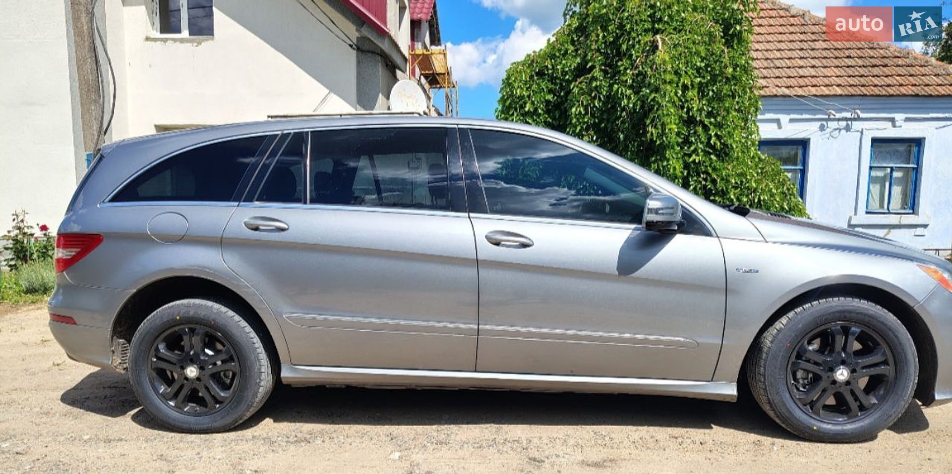 Mercedes-Benz R-Class 2012 VIN 4JGCB2FE2CA147422 фото оголошення 3 з 3