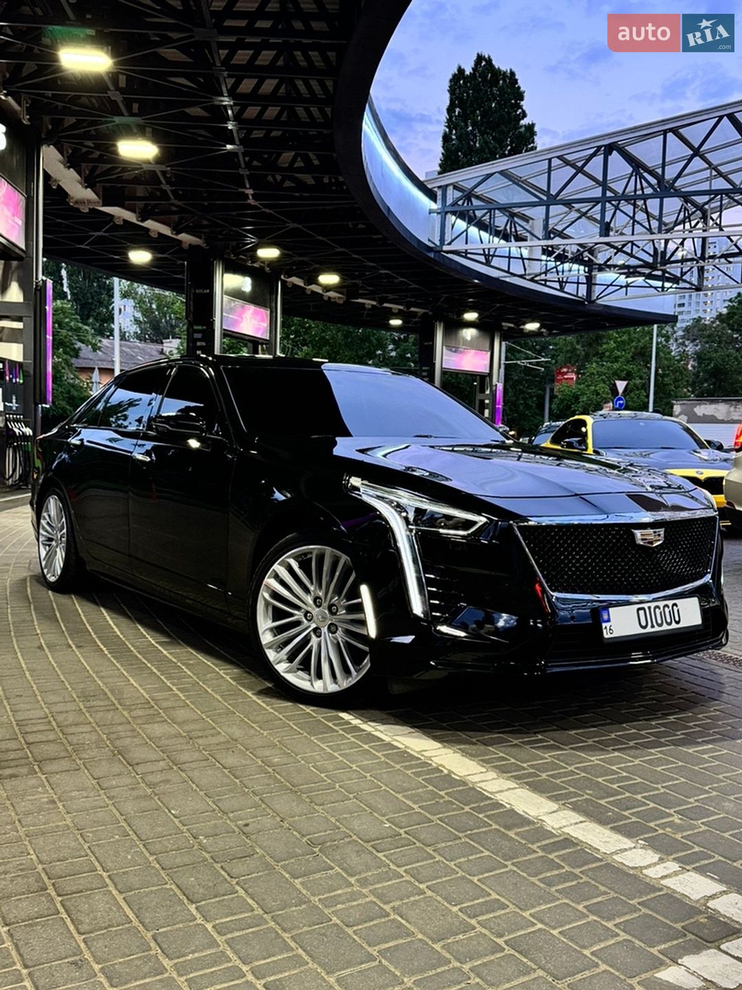 Cadillac CT6 2019 VIN 1G6KN5R67KU146585 фото оголошення 3 з 52