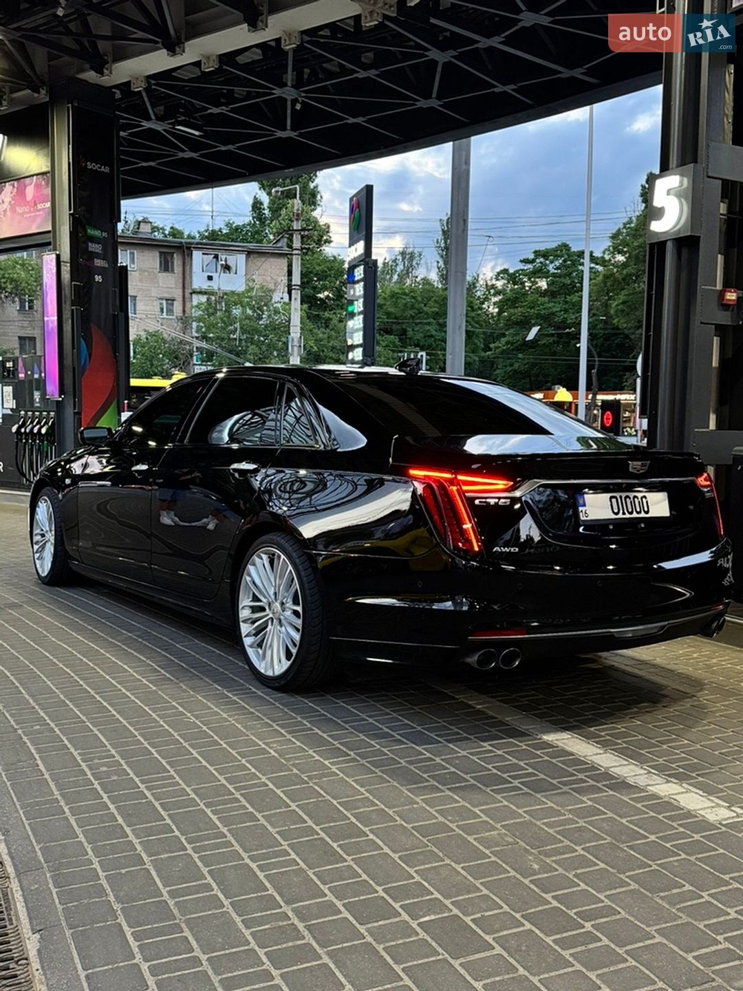 Cadillac CT6 2019 VIN 1G6KN5R67KU146585 фото оголошення 20 з 52