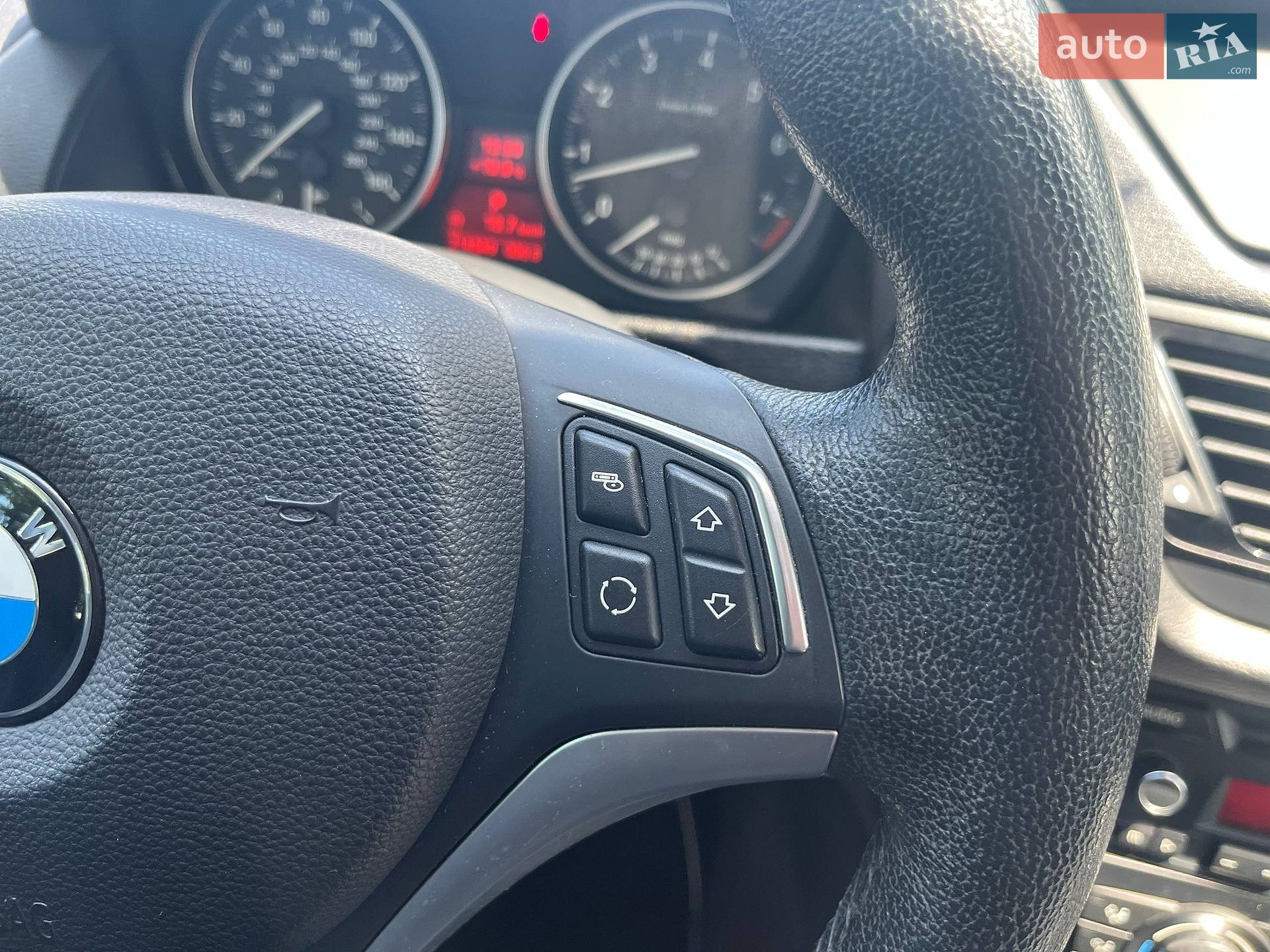 BMW X1 2014 VIN WBAVM1C57FVW58740 фото оголошення 14 з 24
