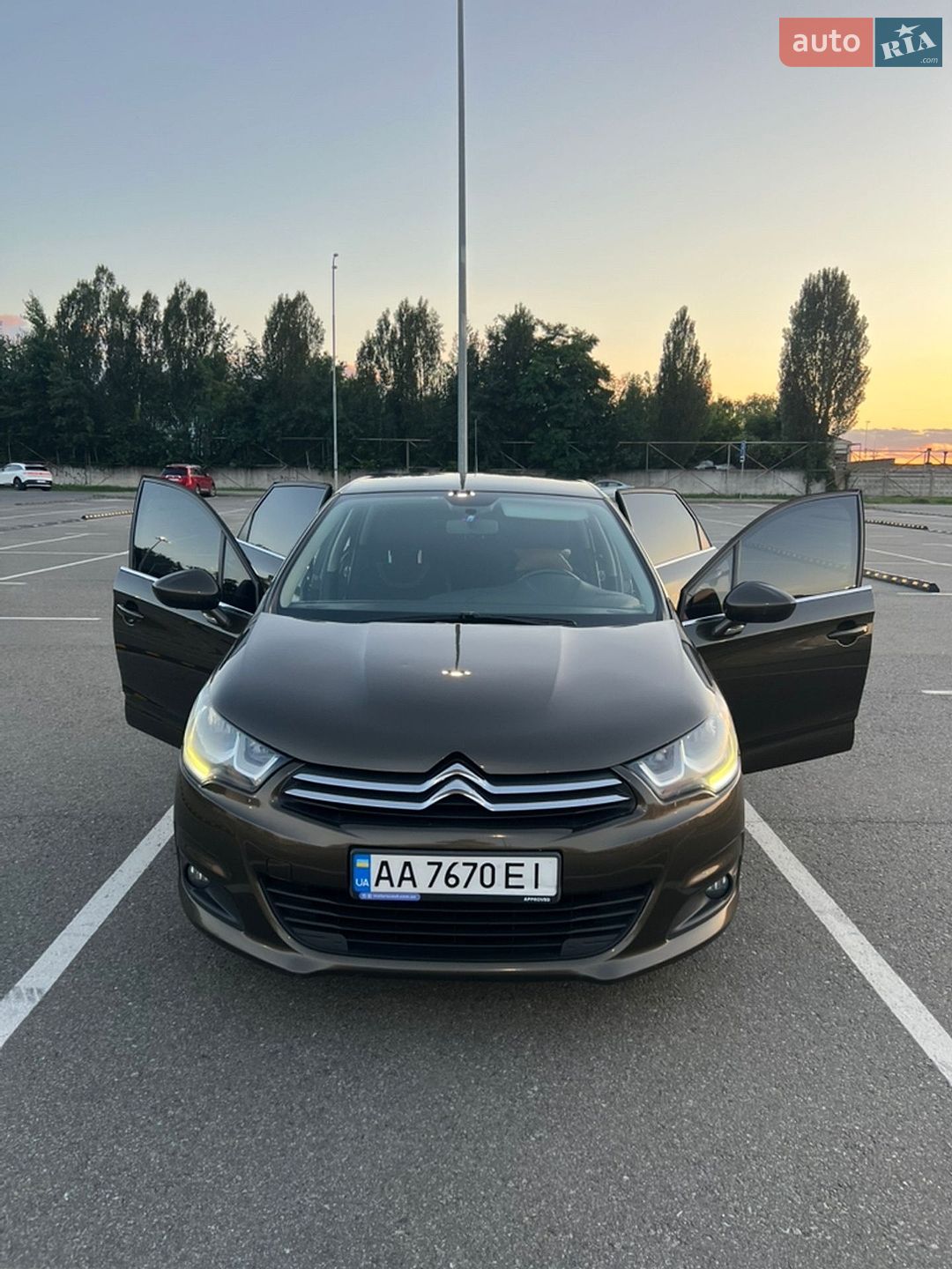 Citroen C4 2015 VIN VF7NC9HD8FY522634 фото оголошення 19 з 42