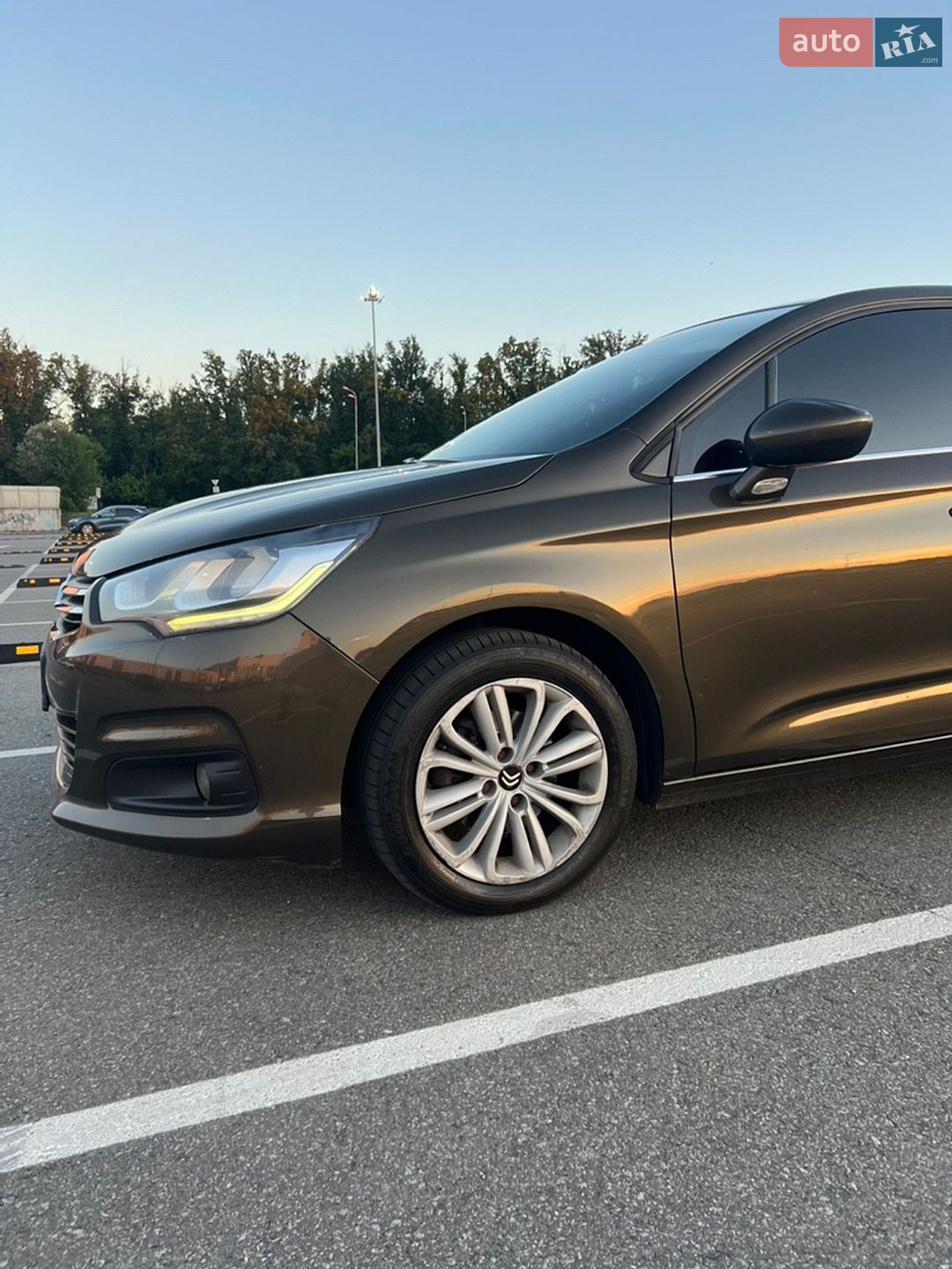 Citroen C4 2015 VIN VF7NC9HD8FY522634 фото оголошення 9 з 42