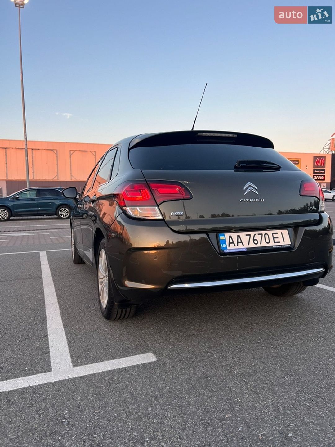 Citroen C4 2015 VIN VF7NC9HD8FY522634 фото оголошення 10 з 42