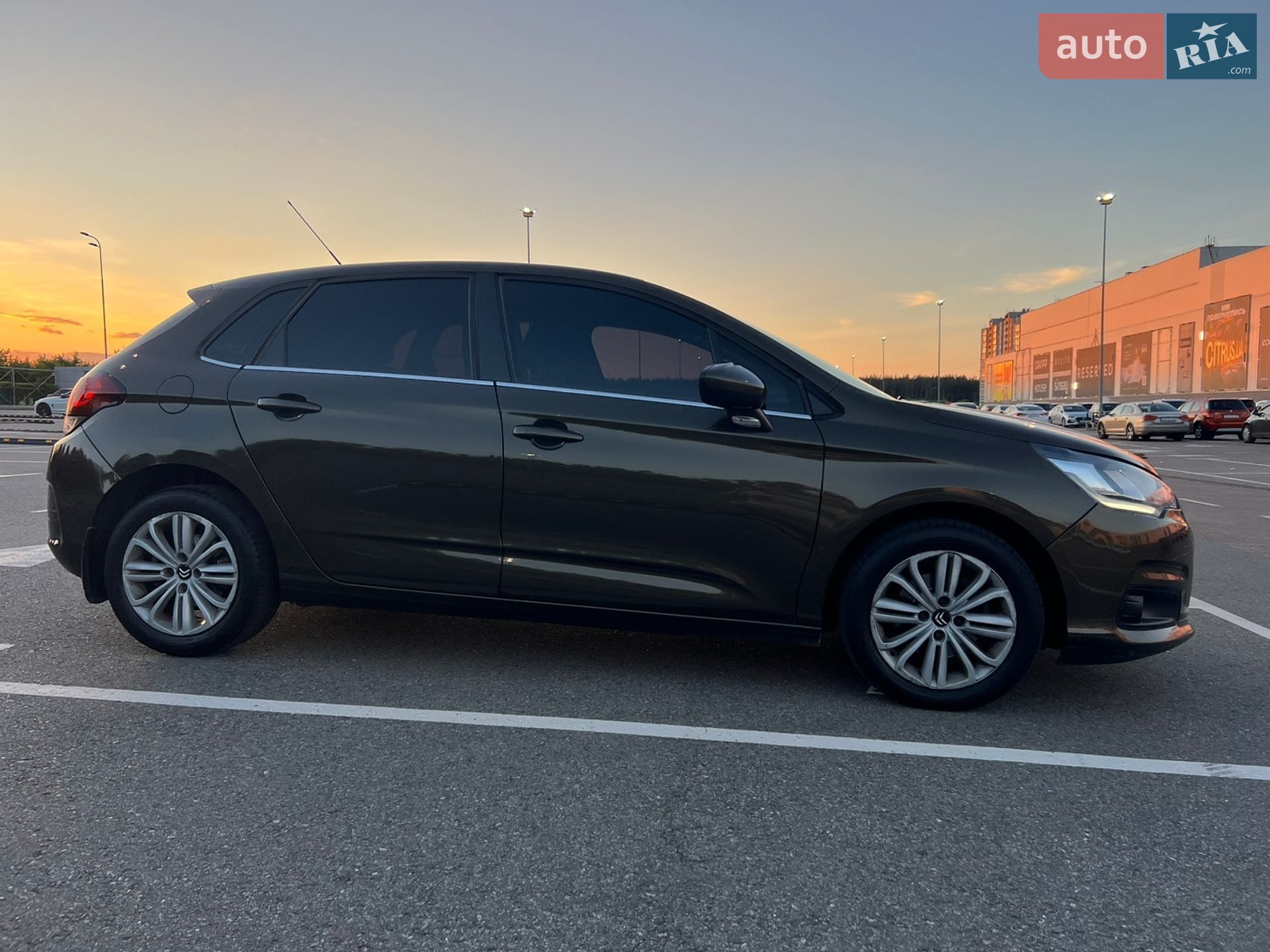 Citroen C4 2015 VIN VF7NC9HD8FY522634 фото оголошення 4 з 42