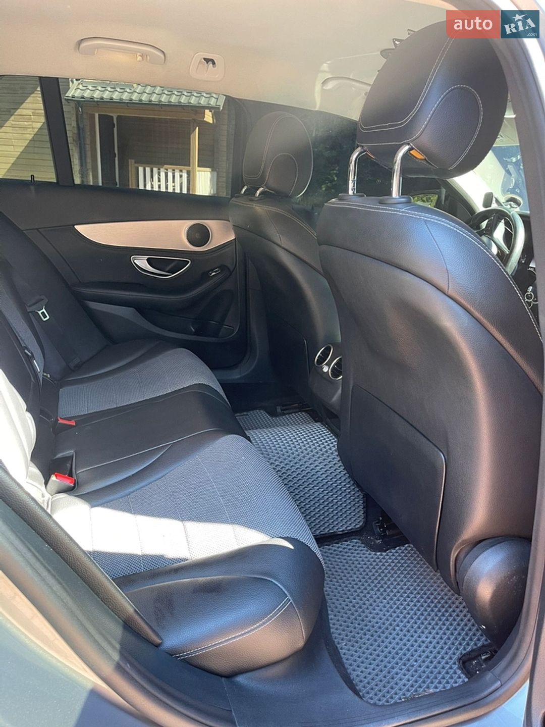 Mercedes-Benz C-Class 2015 VIN WDD2052041F185418 фото оголошення 15 з 31