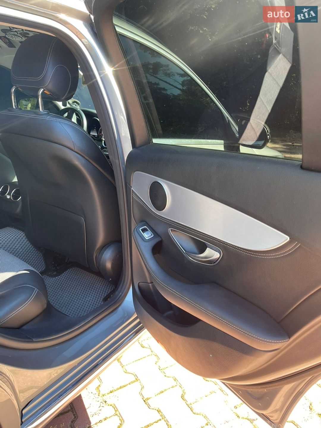 Mercedes-Benz C-Class 2015 VIN WDD2052041F185418 фото оголошення 16 з 31
