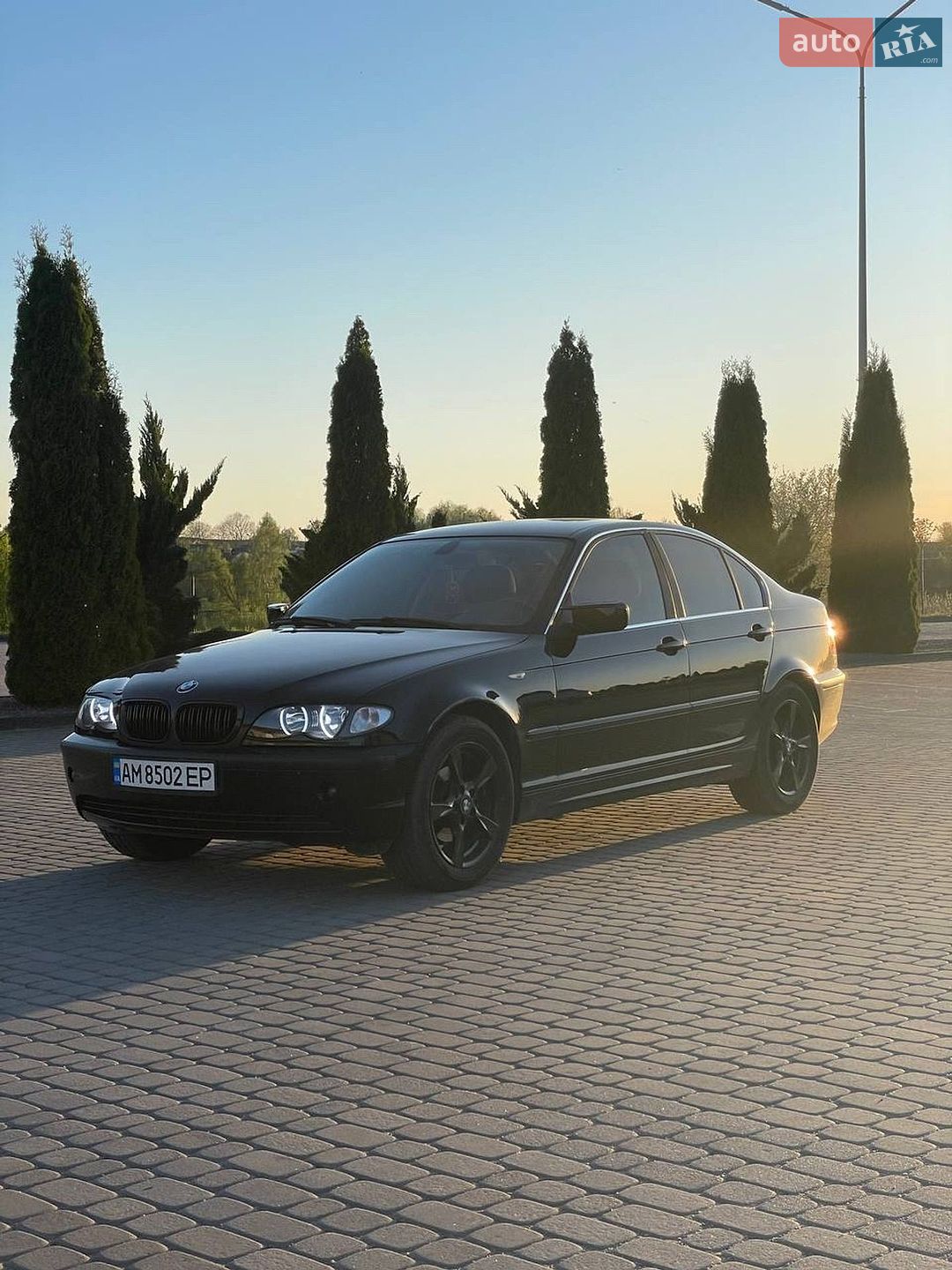 BMW 3 Series 2004 VIN WBAEY31020KS44698 фото оголошення 3 з 34
