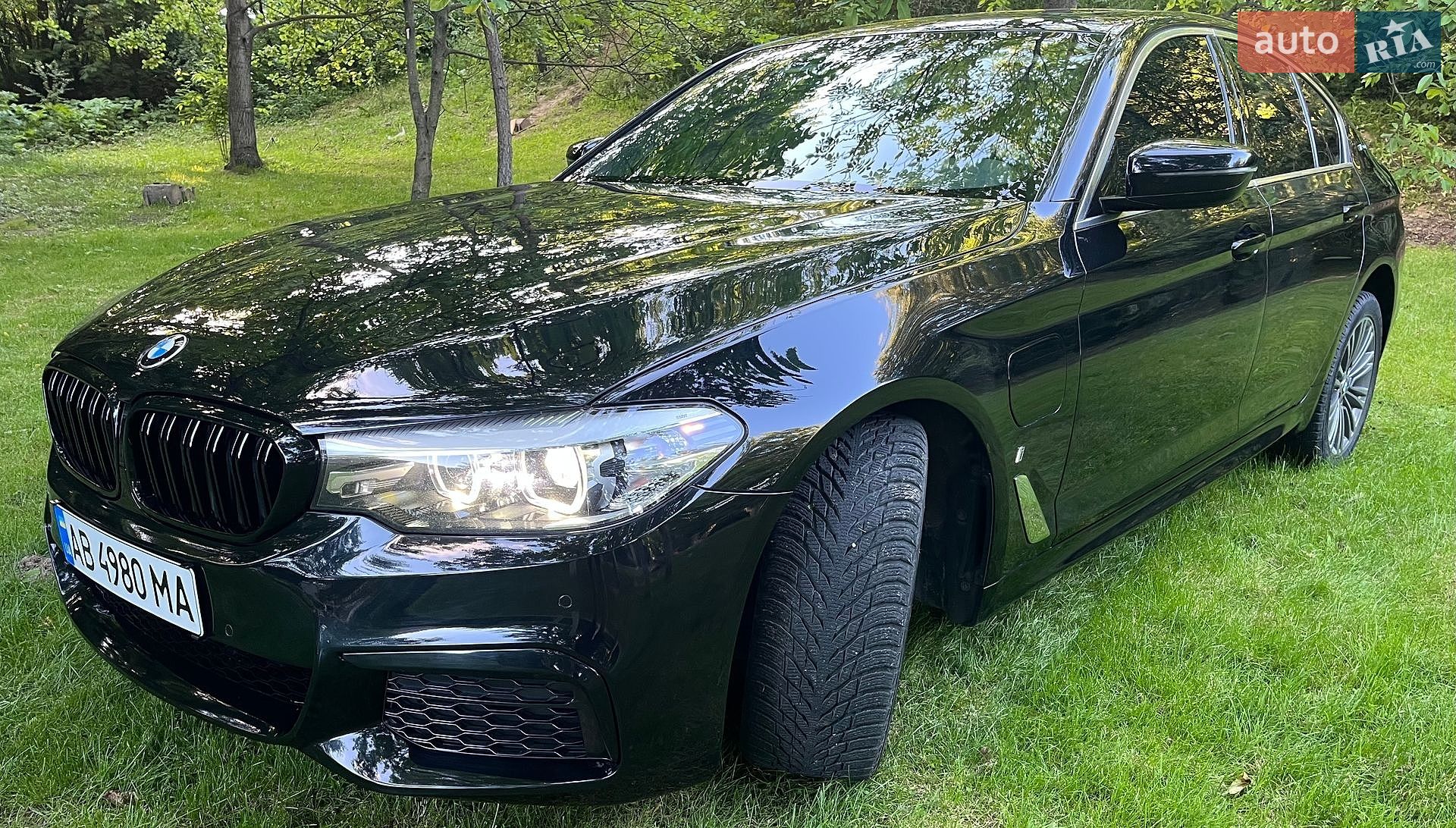 BMW 5 Series 2018 VIN WBAJA9C55KB253588 фото оголошення 7 з 42