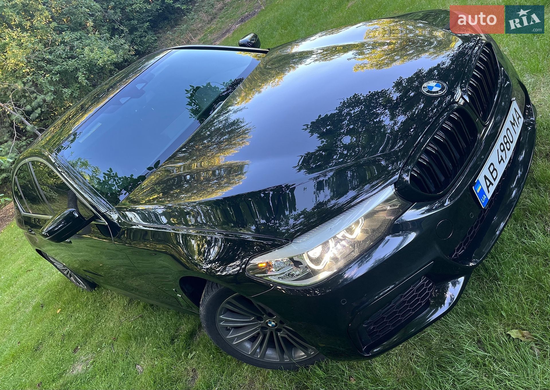 BMW 5 Series 2018 VIN WBAJA9C55KB253588 фото оголошення 6 з 42