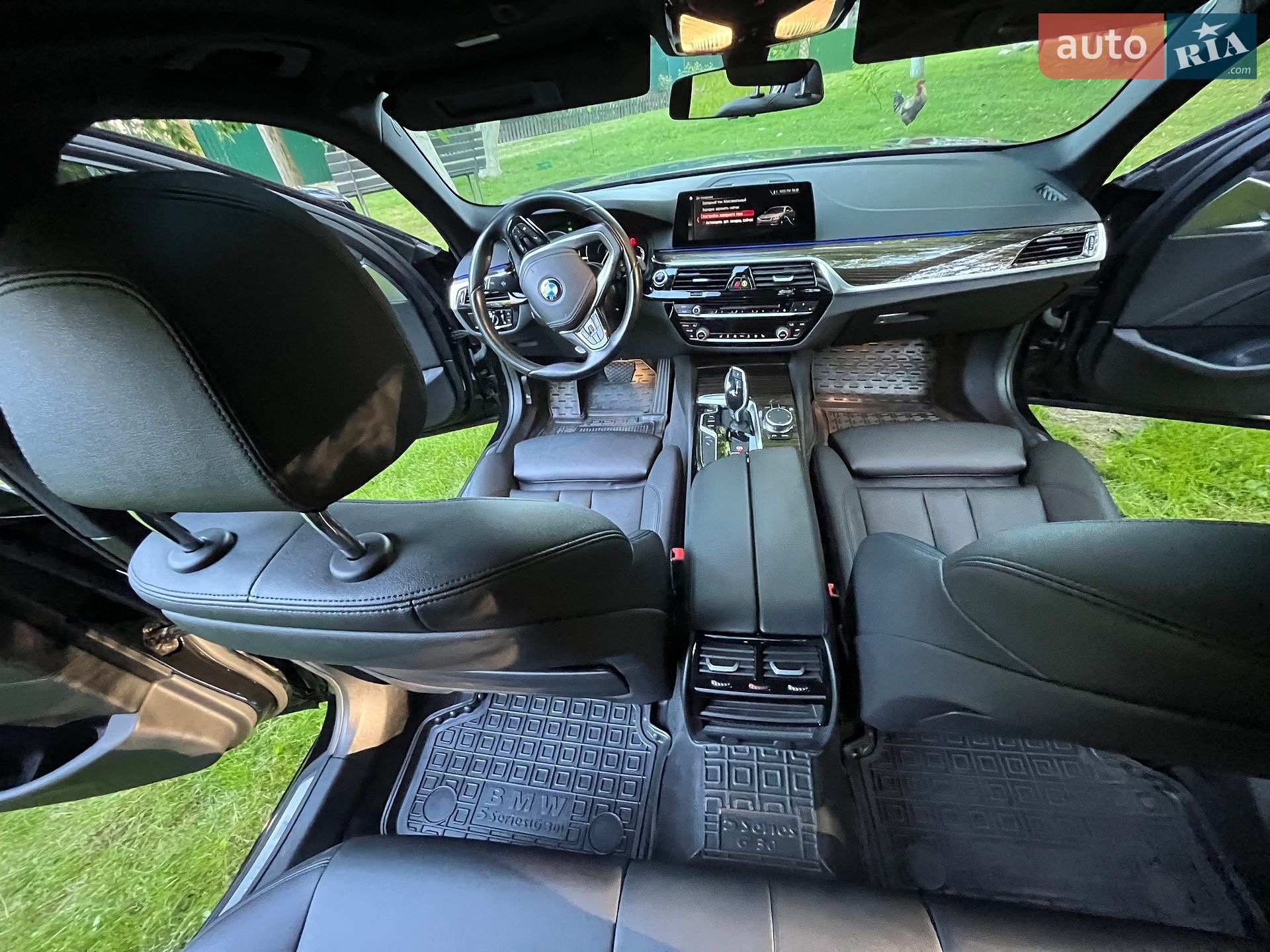 BMW 5 Series 2018 VIN WBAJA9C55KB253588 фото оголошення 18 з 42