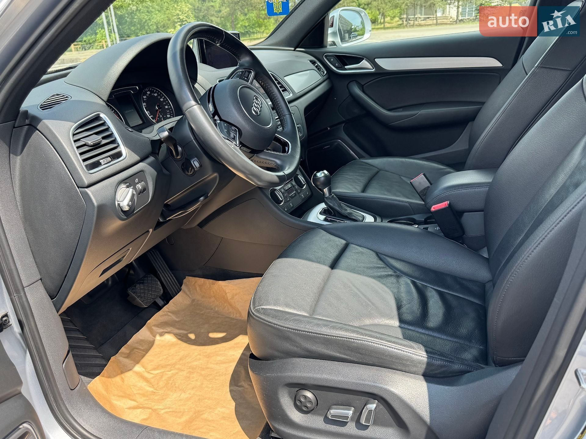 Audi Q3 2018 VIN WA1HCCFS8JR026552 фото оголошення 17 з 31