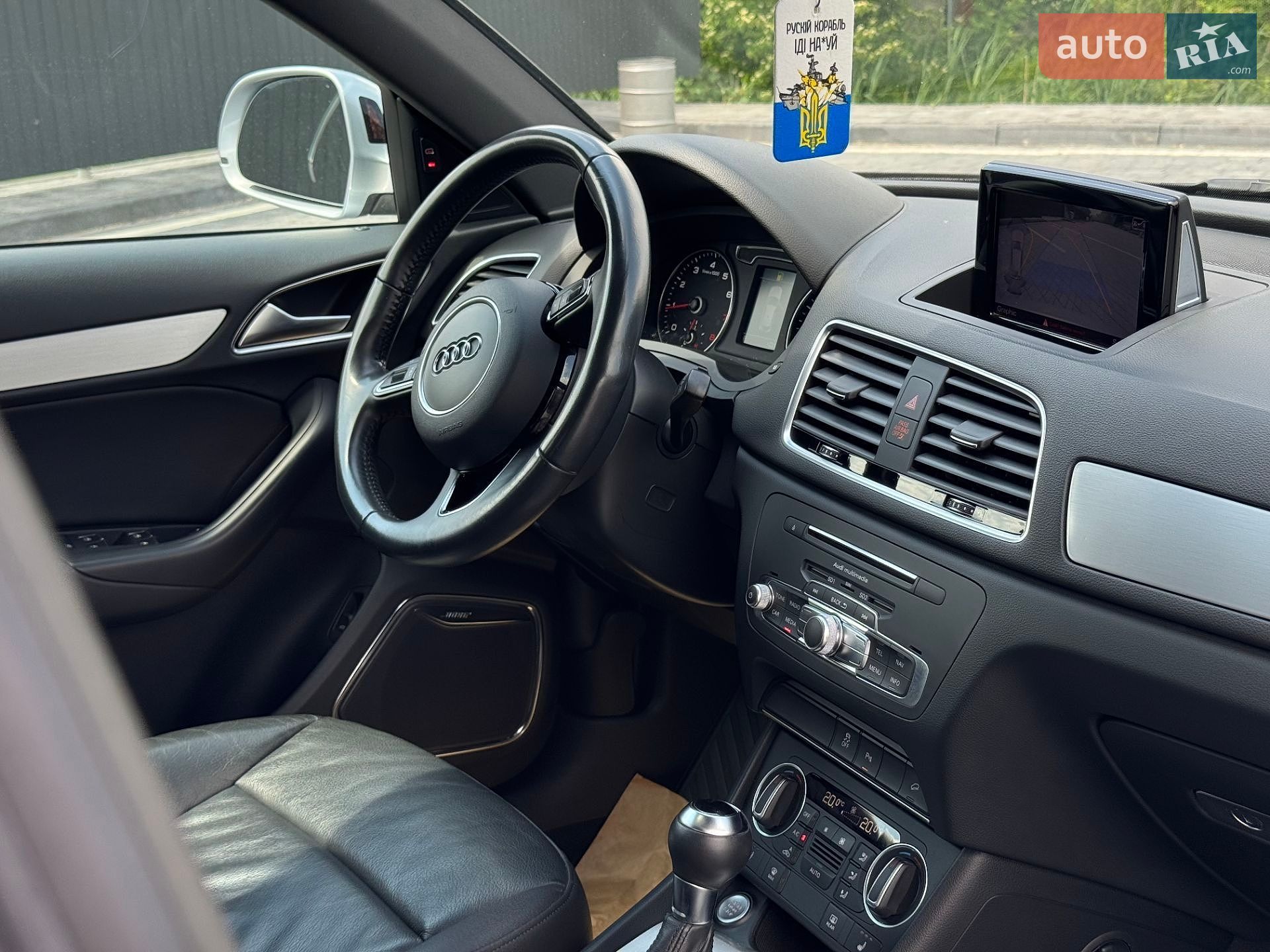 Audi Q3 2018 VIN WA1HCCFS8JR026552 фото оголошення 20 з 31