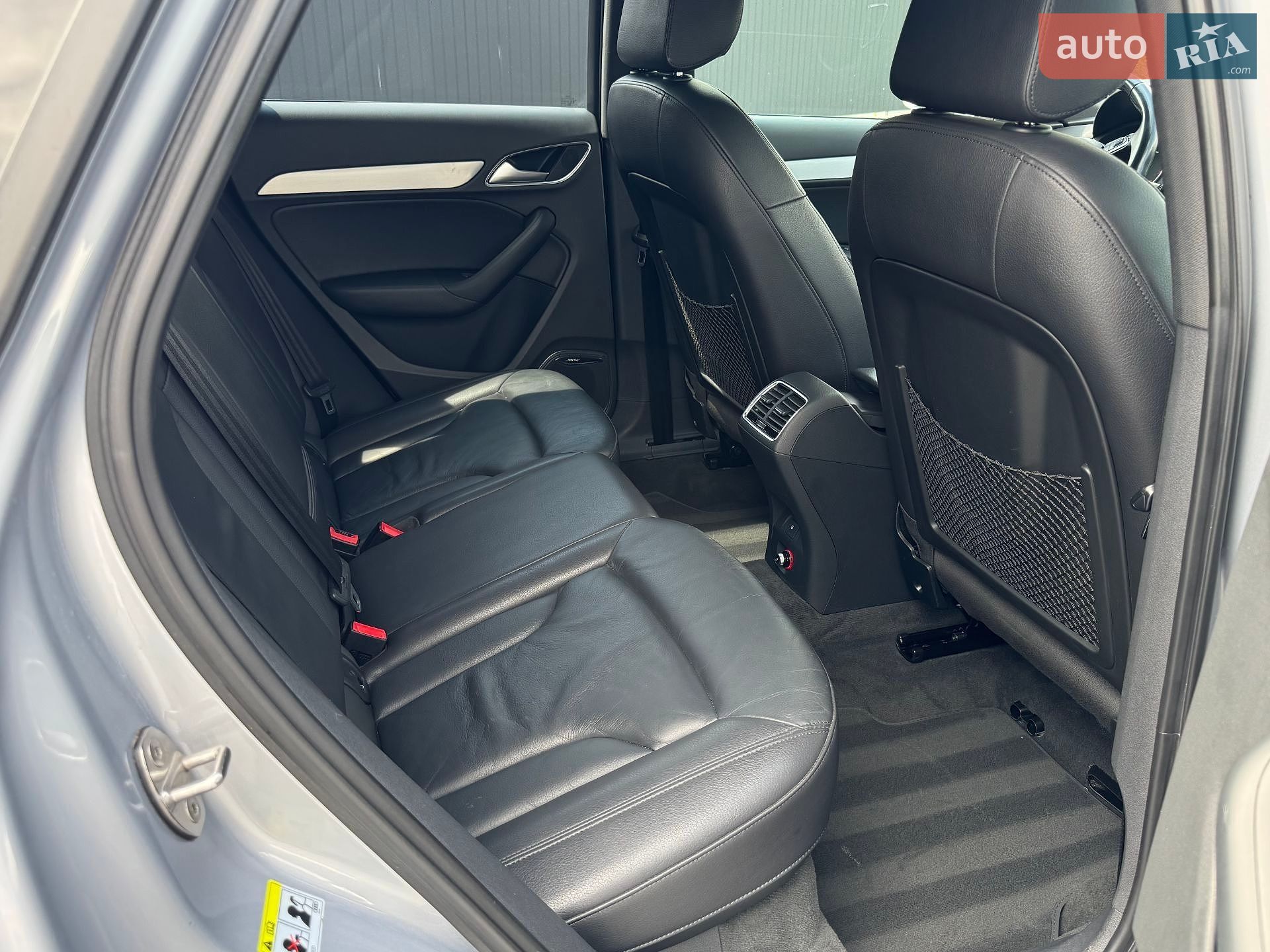 Audi Q3 2018 VIN WA1HCCFS8JR026552 фото оголошення 23 з 31