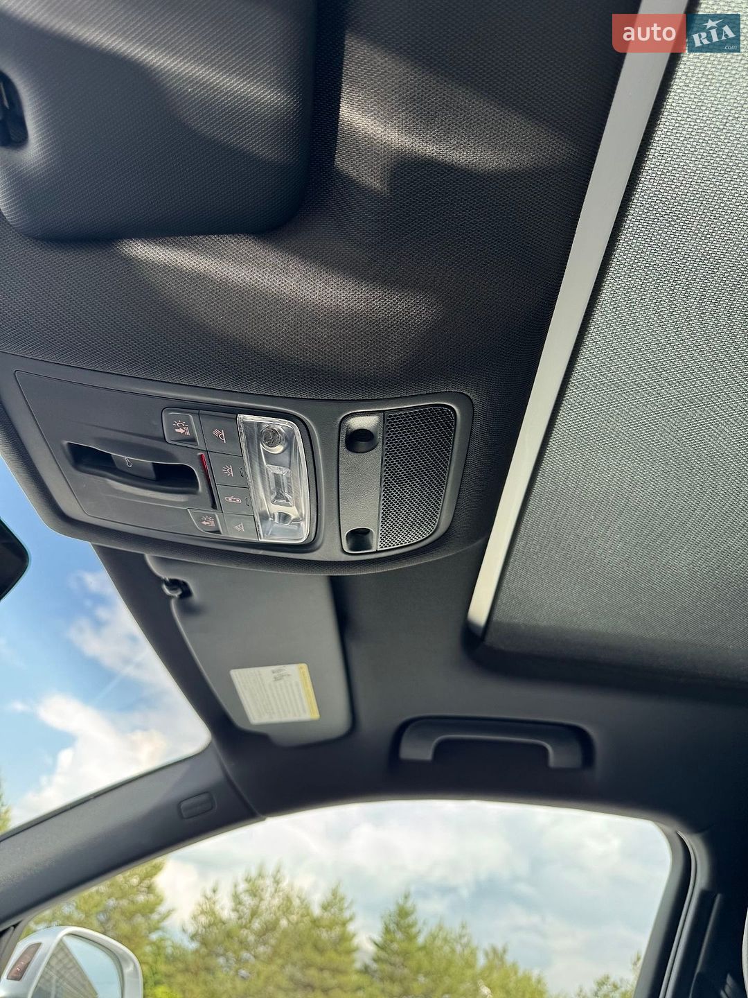 Audi Q3 2018 VIN WA1HCCFS8JR026552 фото оголошення 29 з 31