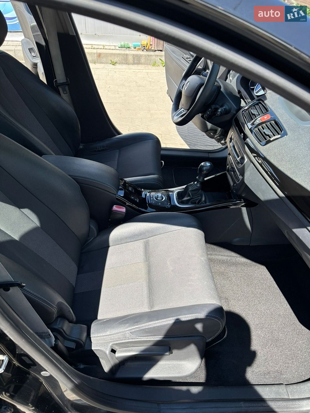 Renault Megane 2011 VIN VF1KZ5G0645826028 фото оголошення 5 з 9
