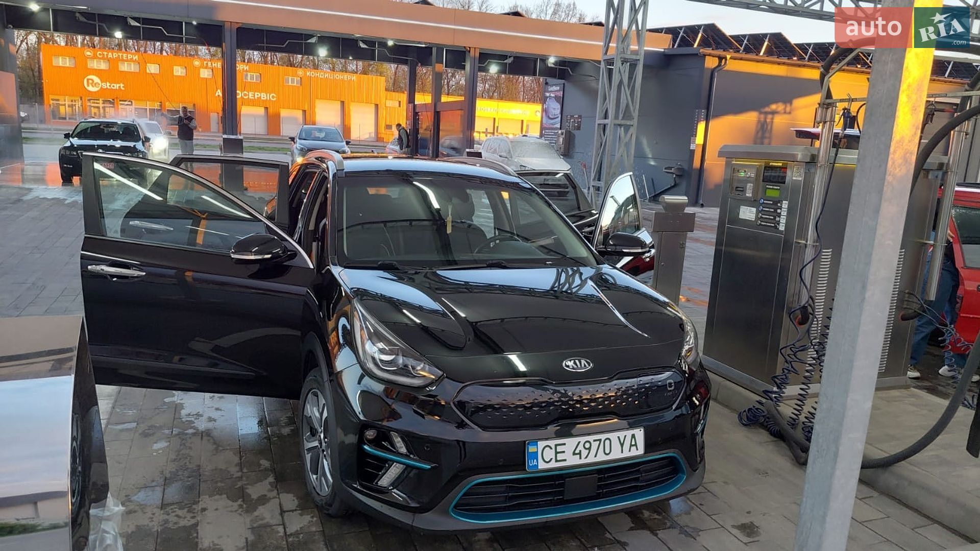 Kia Niro 2019 VIN KNACC81GFK5008740 фото оголошення 2 з 29