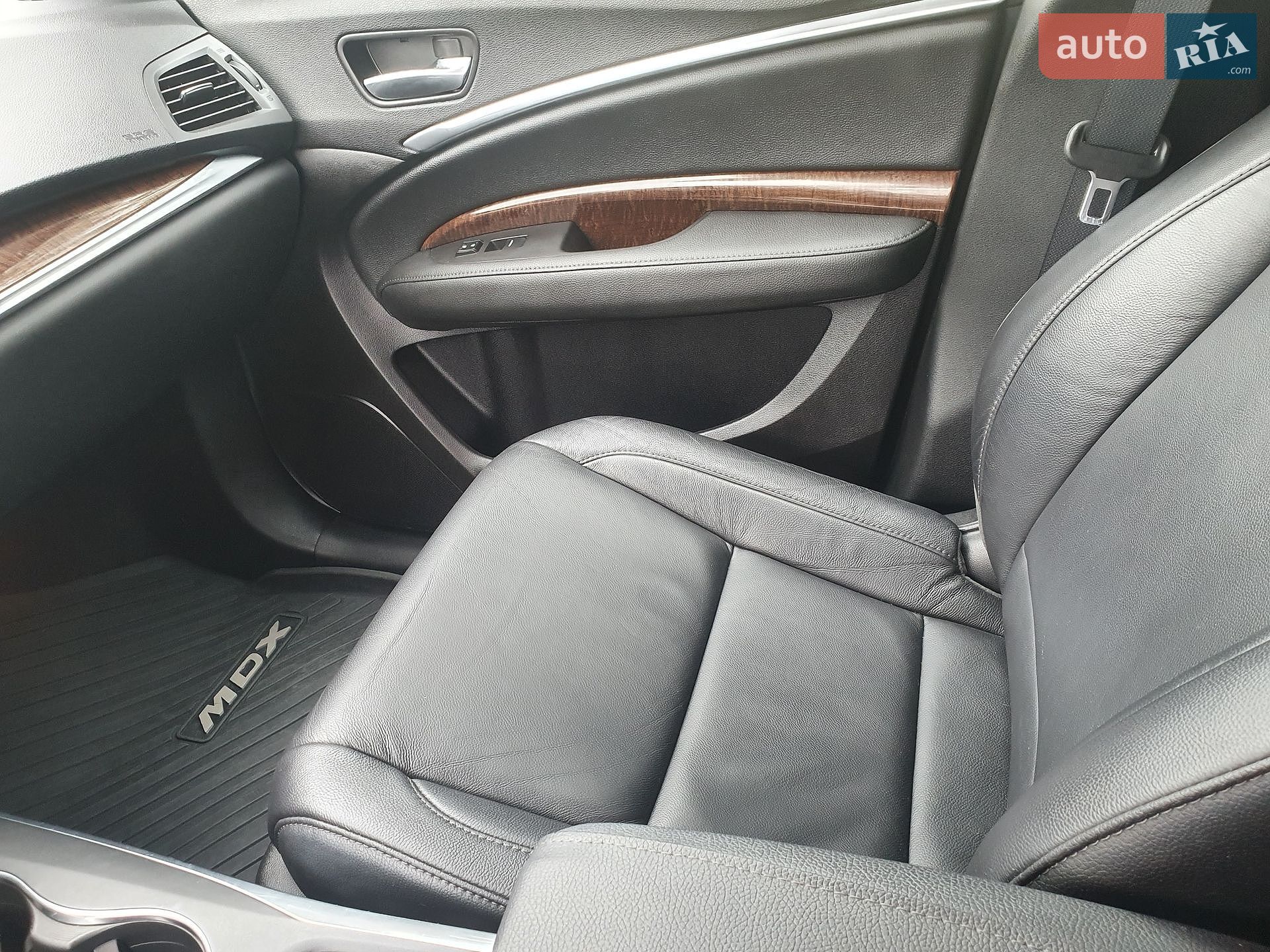 Acura MDX 2017 VIN 5J8YD4H57HL008204 фото оголошення 12 з 21