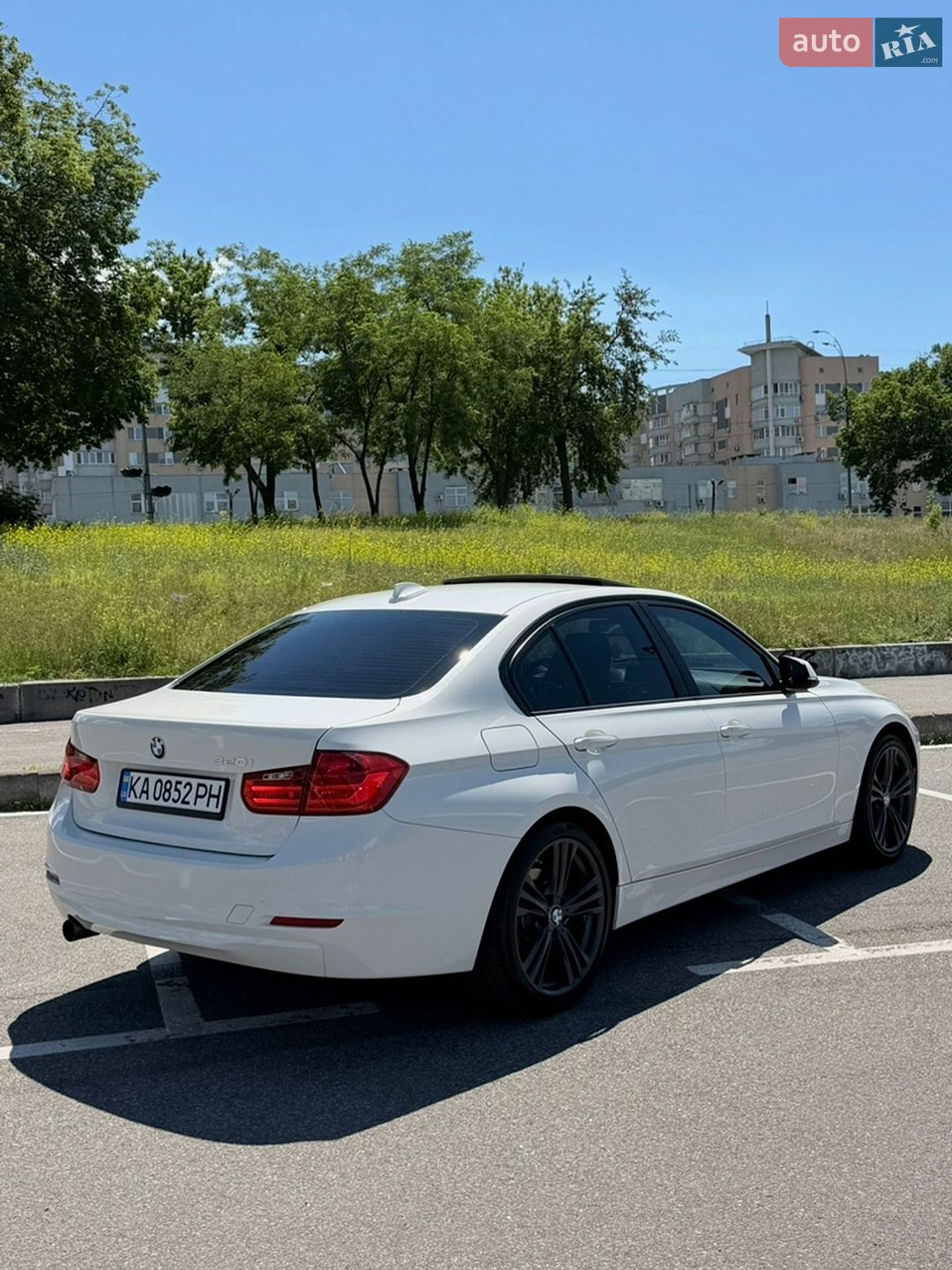 BMW 3 Series 2015 VIN WBA3B1C5XFK141124 фото оголошення 6 з 15
