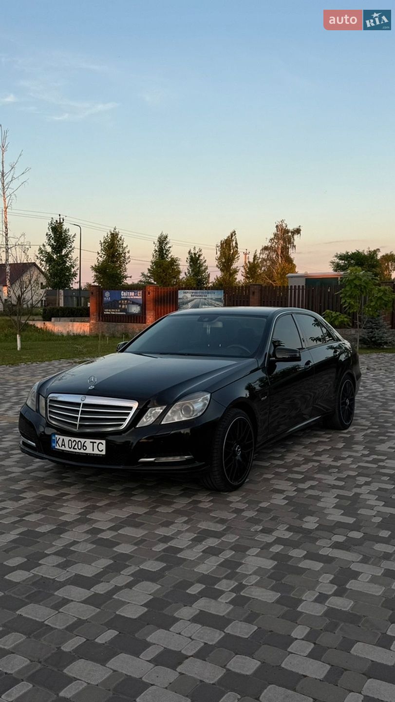 Mercedes-Benz E-Class 2011 VIN WDD2120481A422724 фото оголошення 2 з 27
