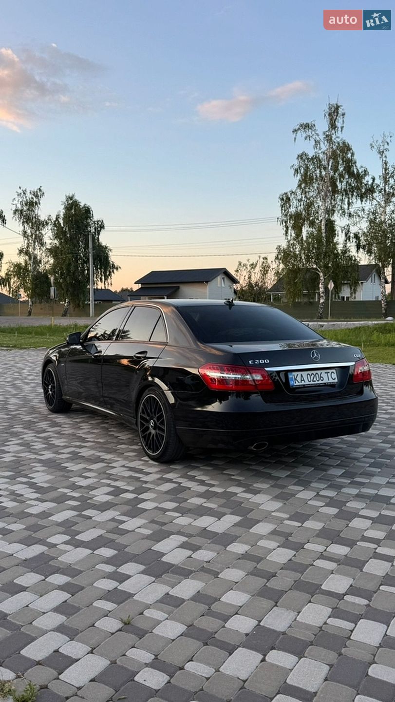 Mercedes-Benz E-Class 2011 VIN WDD2120481A422724 фото оголошення 3 з 27