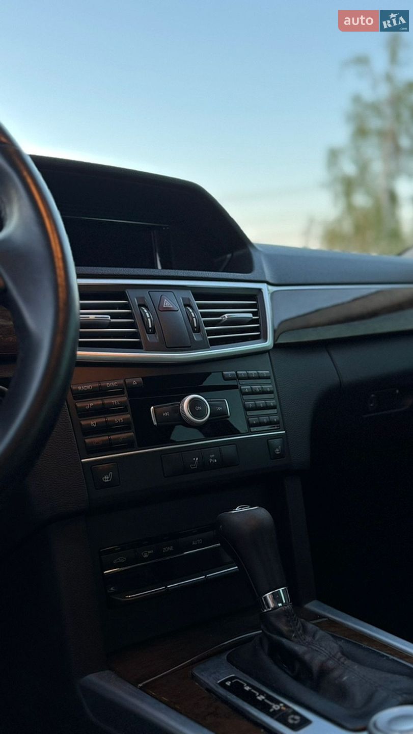 Mercedes-Benz E-Class 2011 VIN WDD2120481A422724 фото оголошення 19 з 27