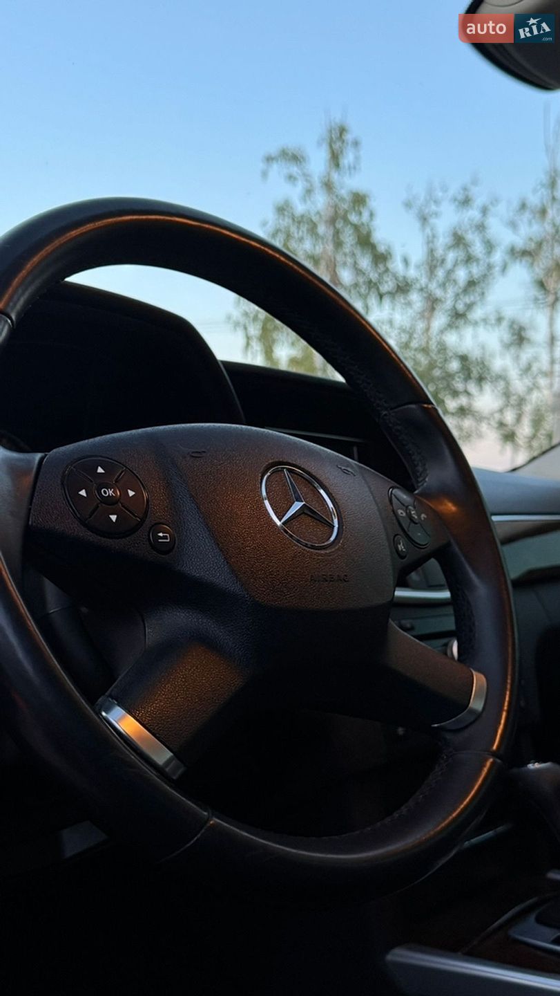 Mercedes-Benz E-Class 2011 VIN WDD2120481A422724 фото оголошення 24 з 27