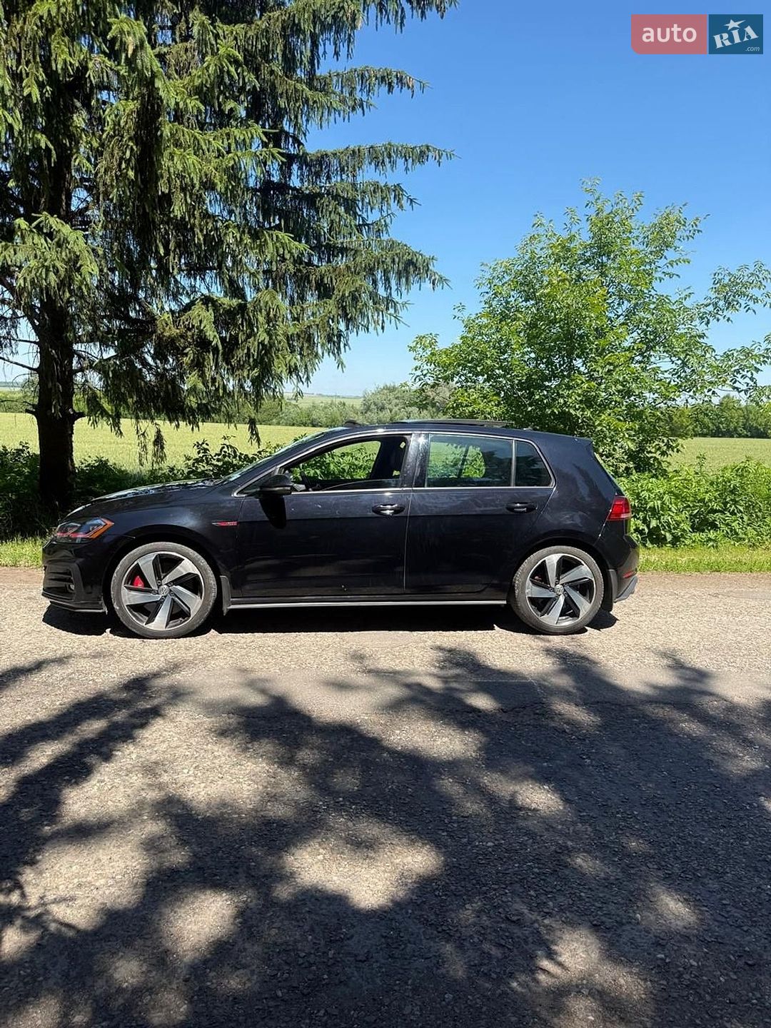 Volkswagen Golf GTI 2019 VIN 3VW5T7AU5LM001750 фото оголошення 10 з 44