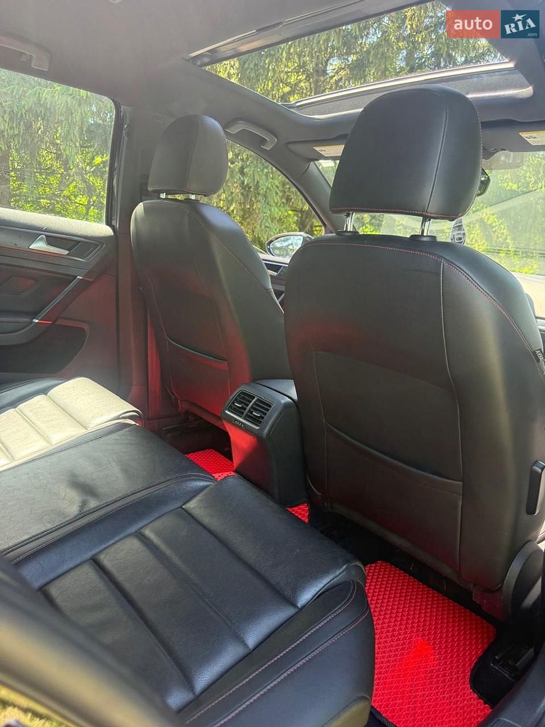 Volkswagen Golf GTI 2019 VIN 3VW5T7AU5LM001750 фото оголошення 34 з 44